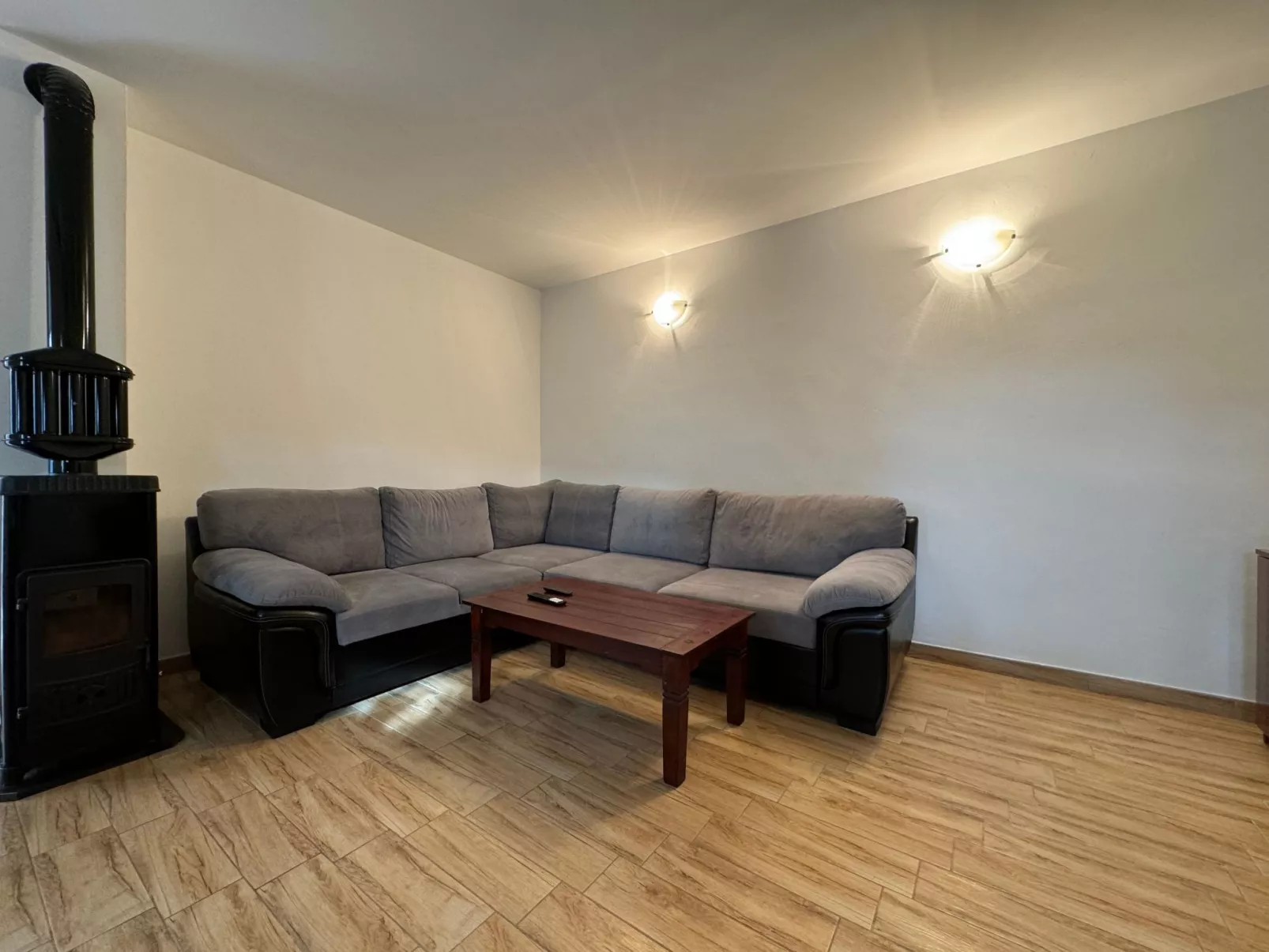 Gemütliche Wohnung Crno-Drinnen