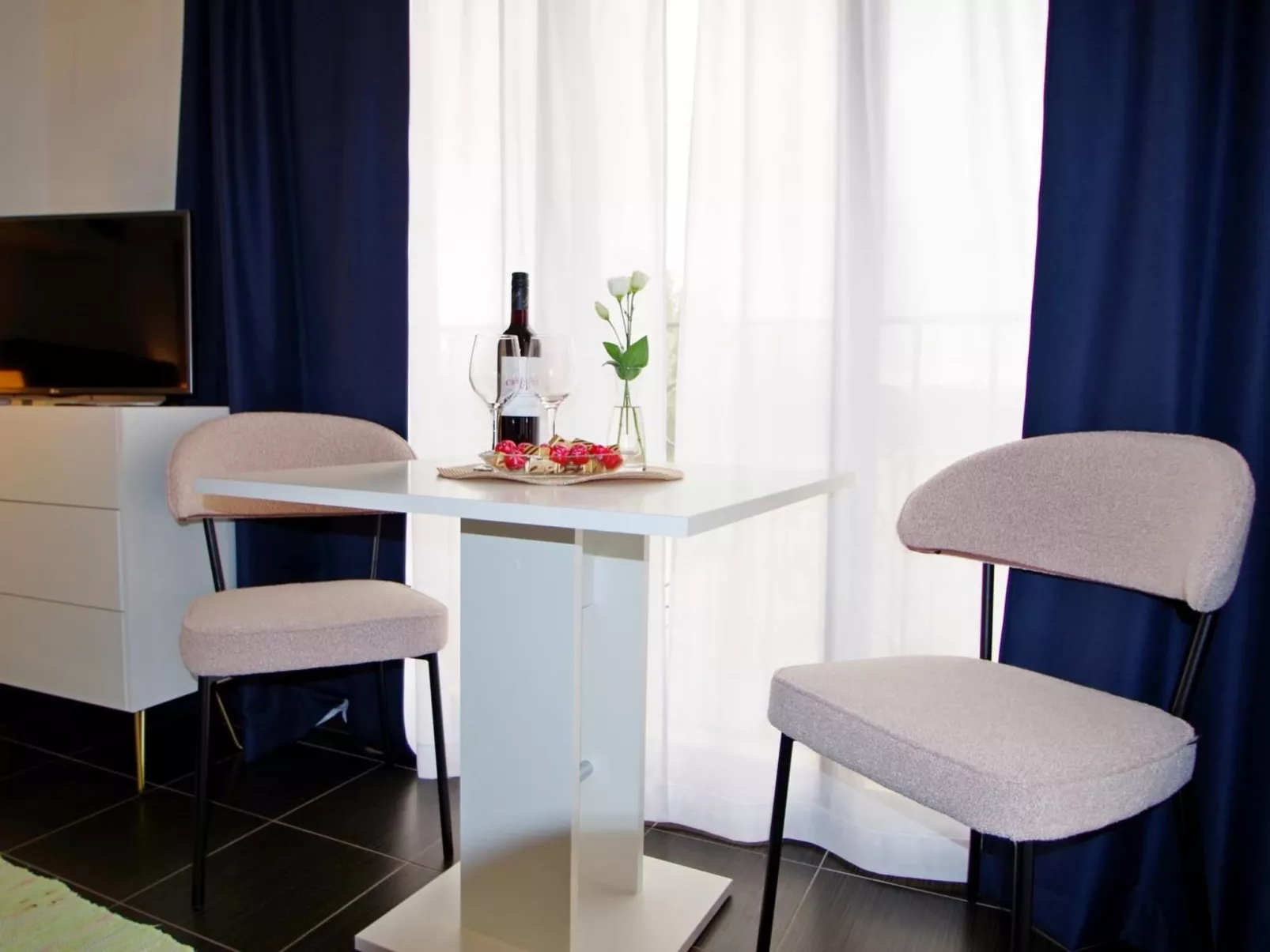 Studio-Wohnung Zara-Image-tags.info