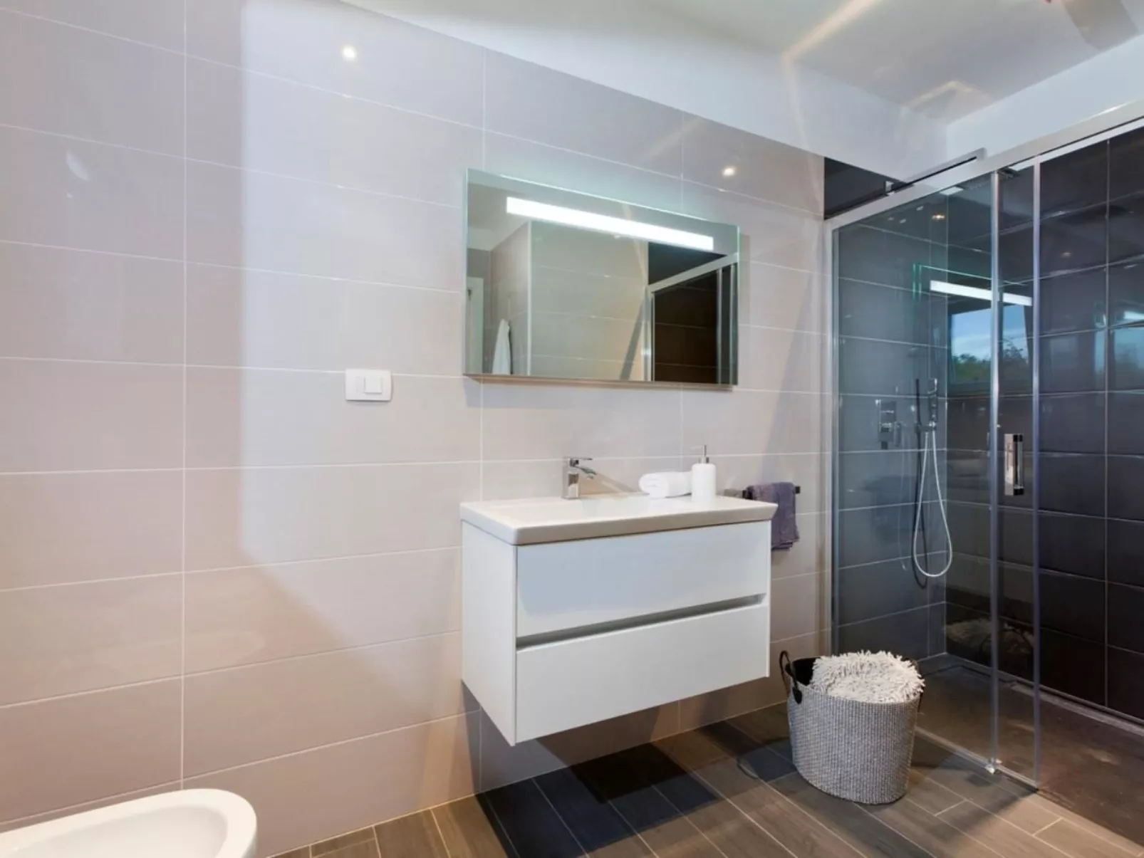 Moderne Villa Arsia mit Pool, gelegen in der Nähe von Labin-Dedans