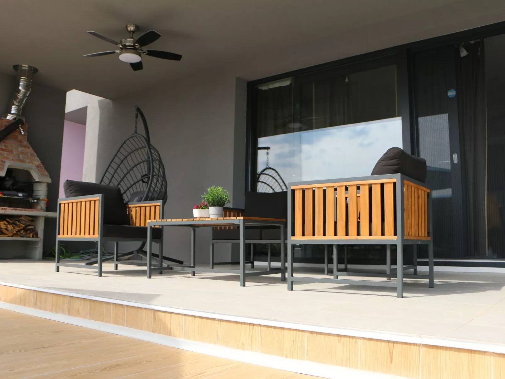 Lavender Villa-Dehors