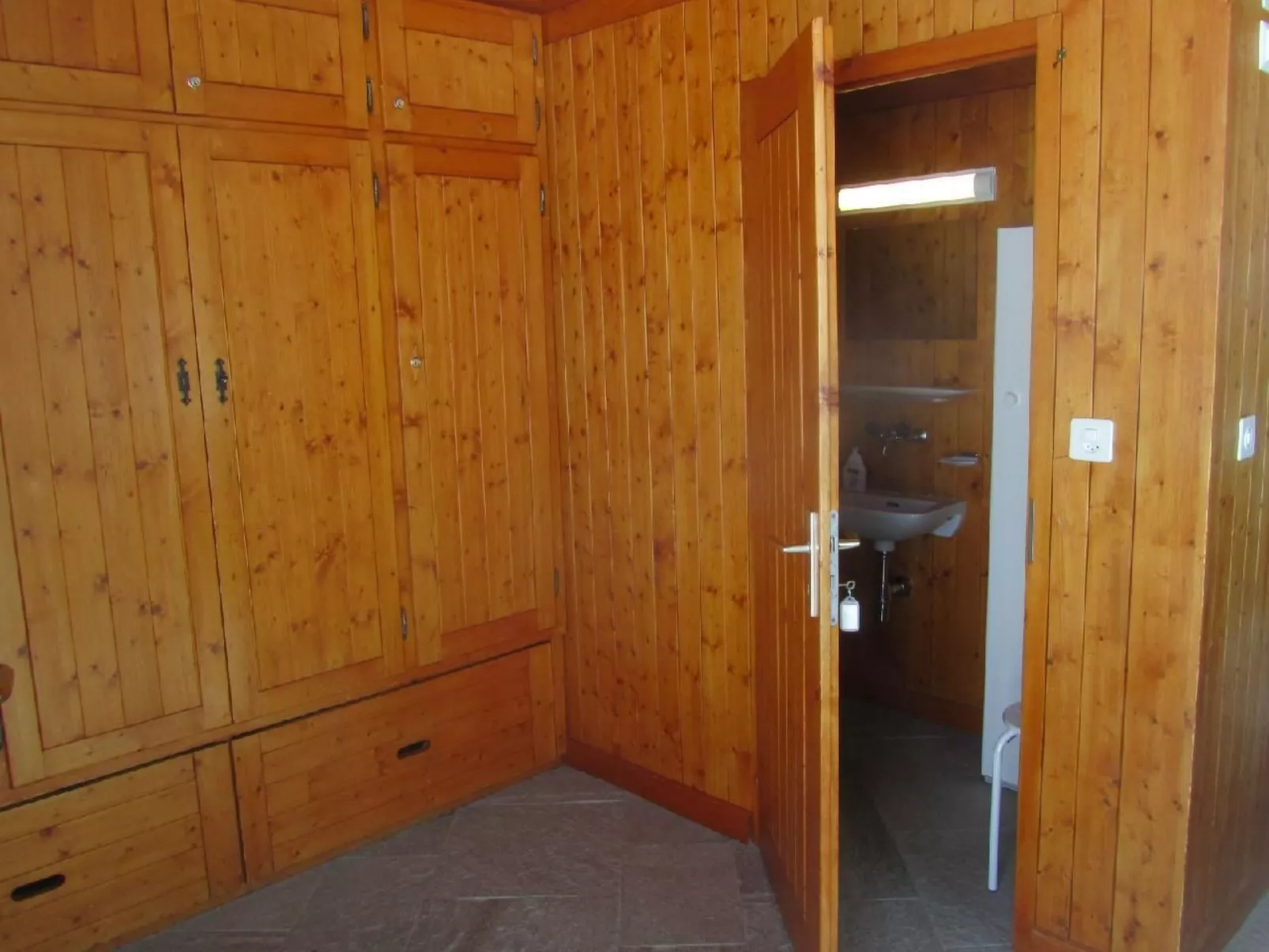 Chesa Carmela 2-Image-tags.info