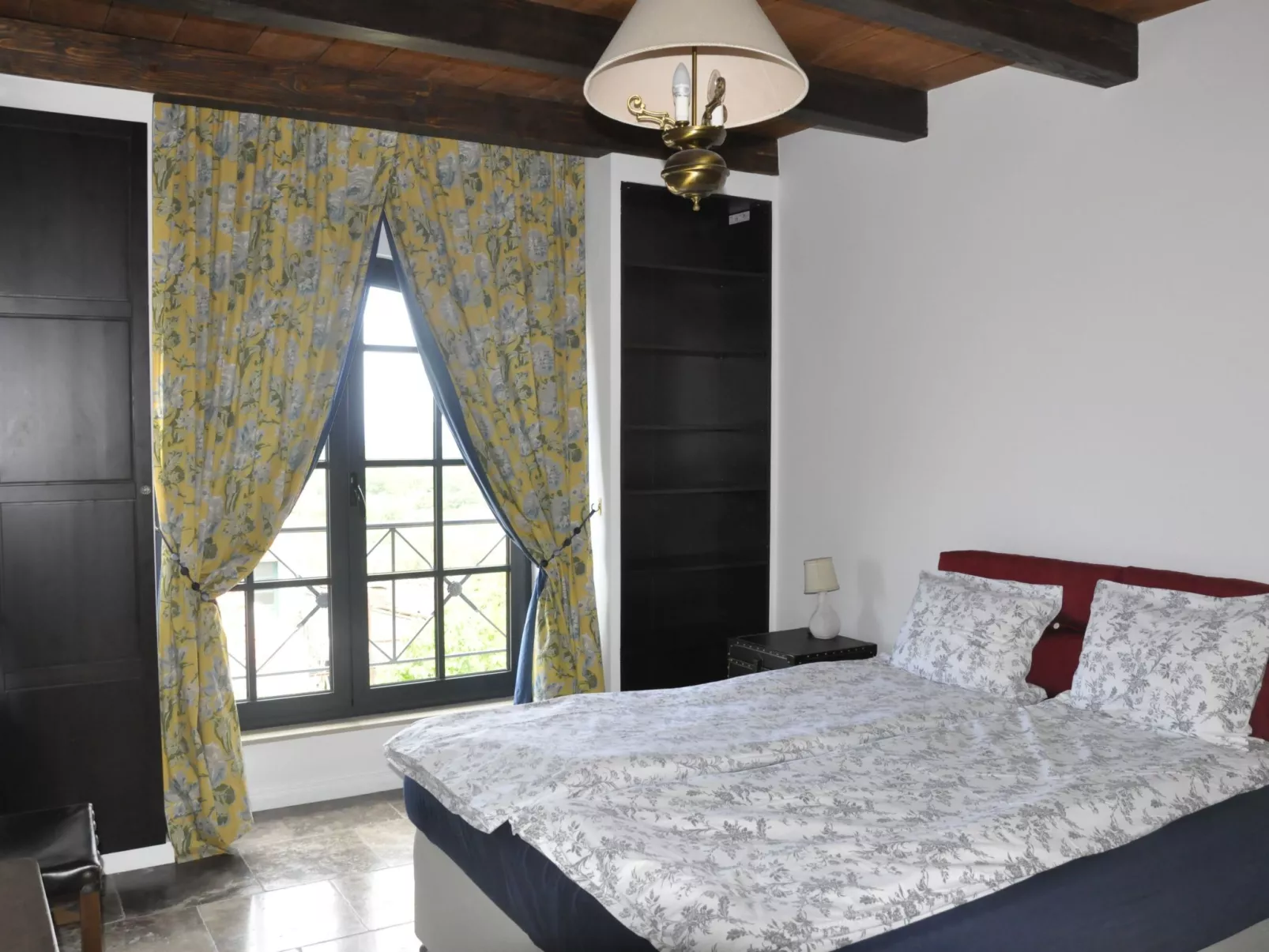 In Zelinika mit Großer Terrasse-Inside