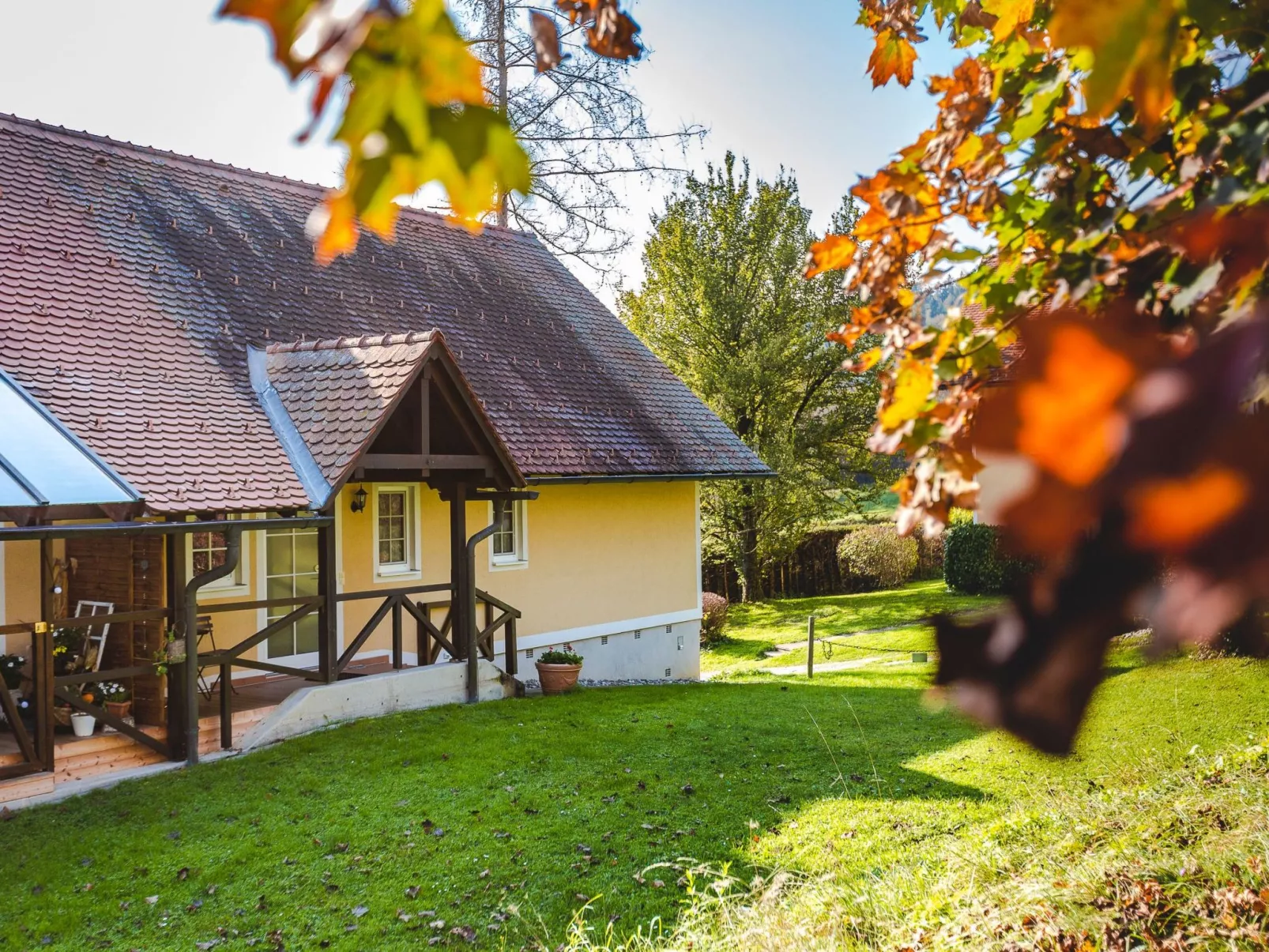 Landgut mit Terrasse-Outside