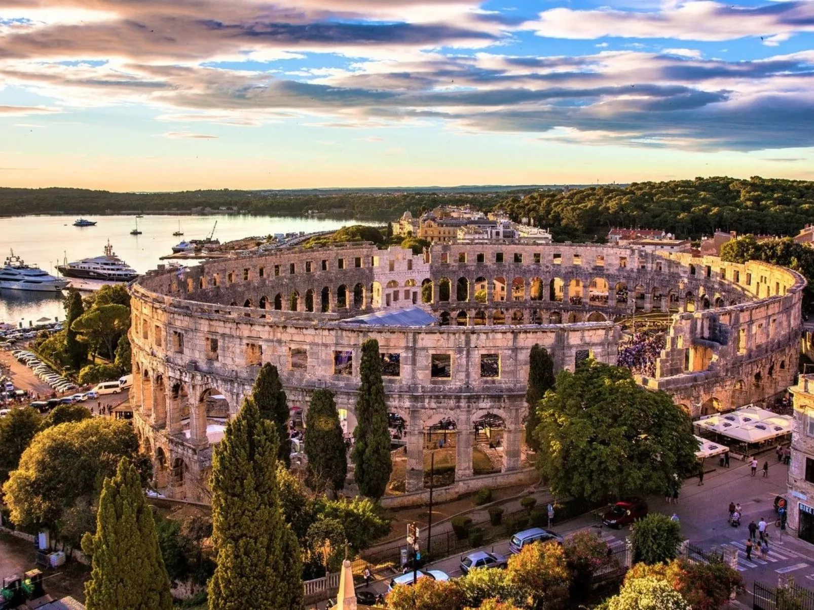 Ruhig gelegene Ferienwohnung 7-Dehors