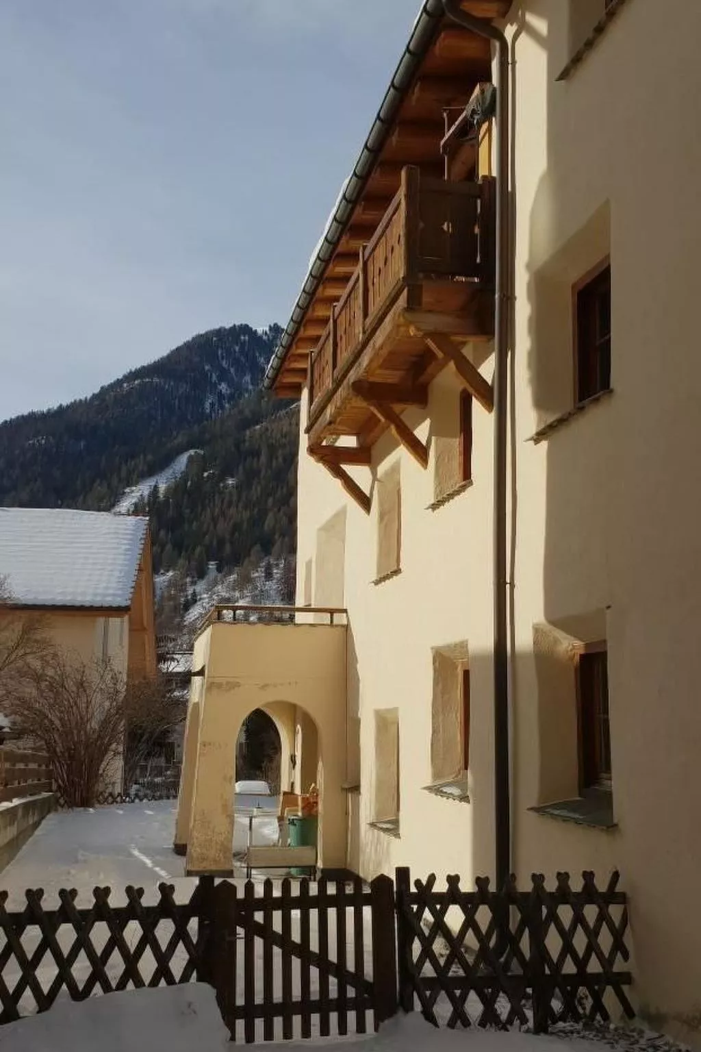 Chasa Melchior-Draußen