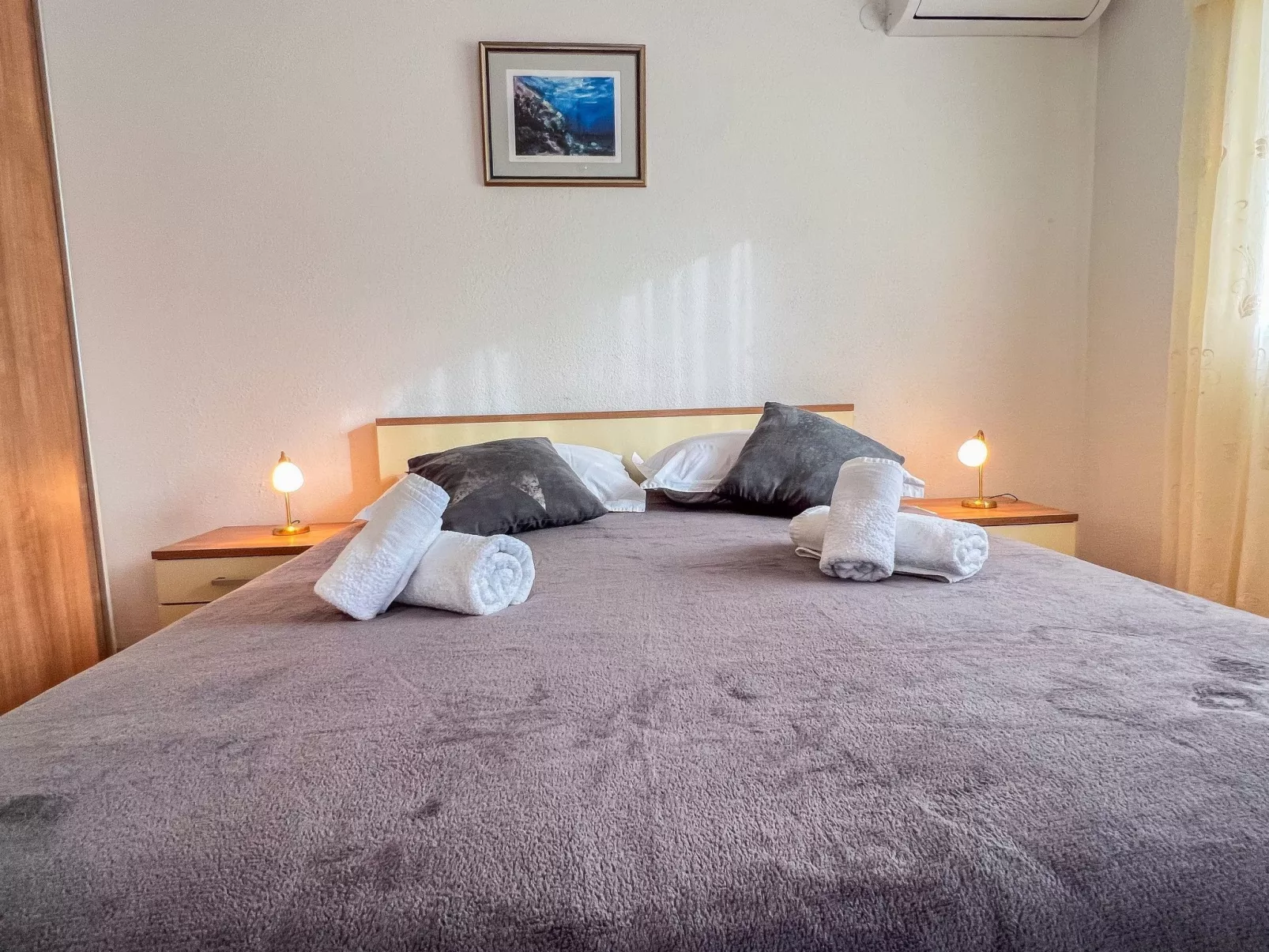 Günstiges Ferienhaus mit Pool und Meerblick-Image-tags.info