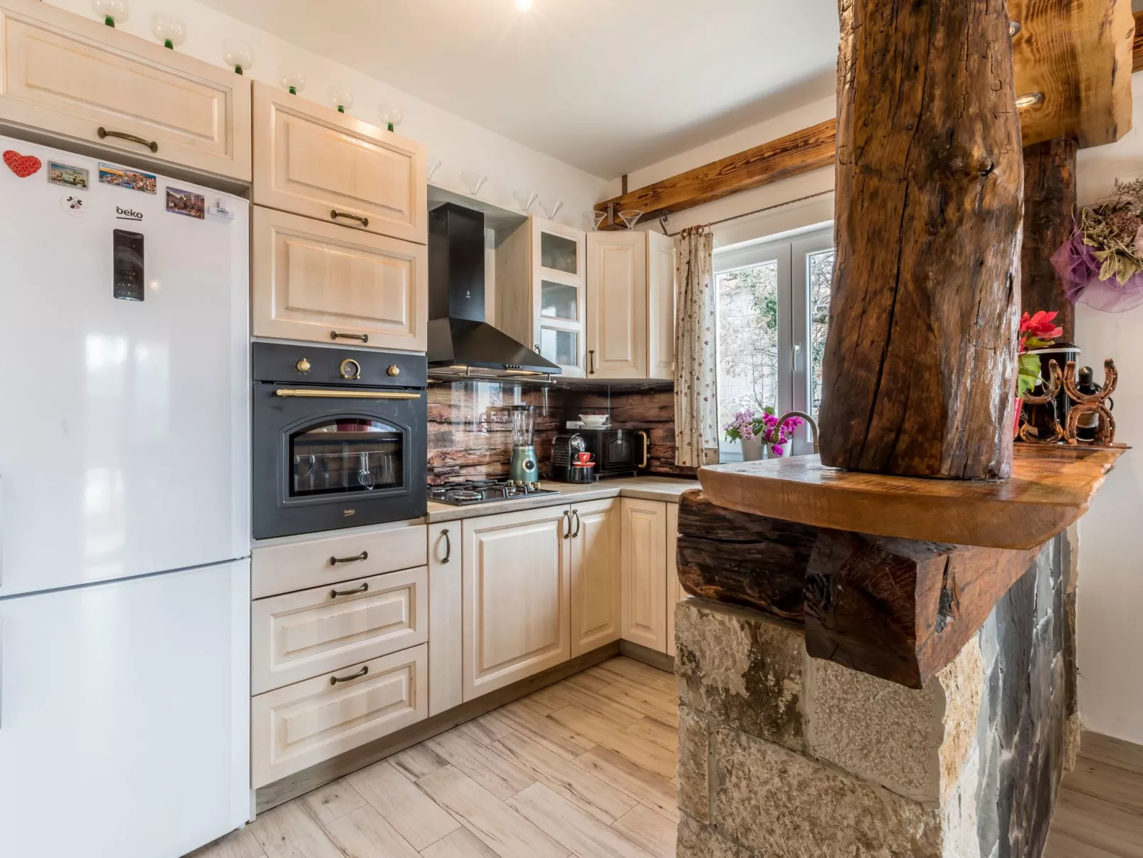 Villa Podrugovi Dvori mit Pool-Dedans