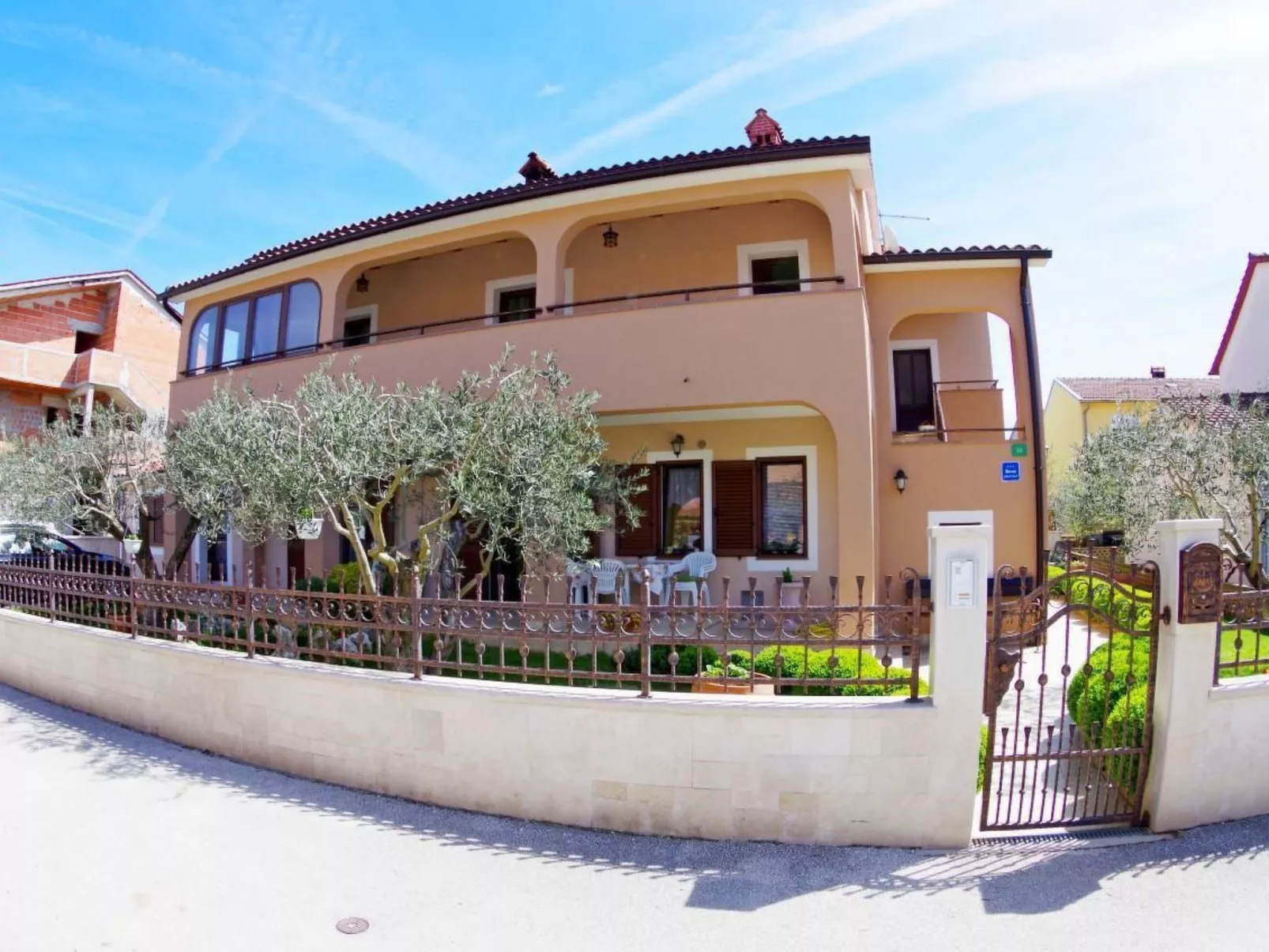 In Pula mit Grill, Garten und Terrasse-Outside