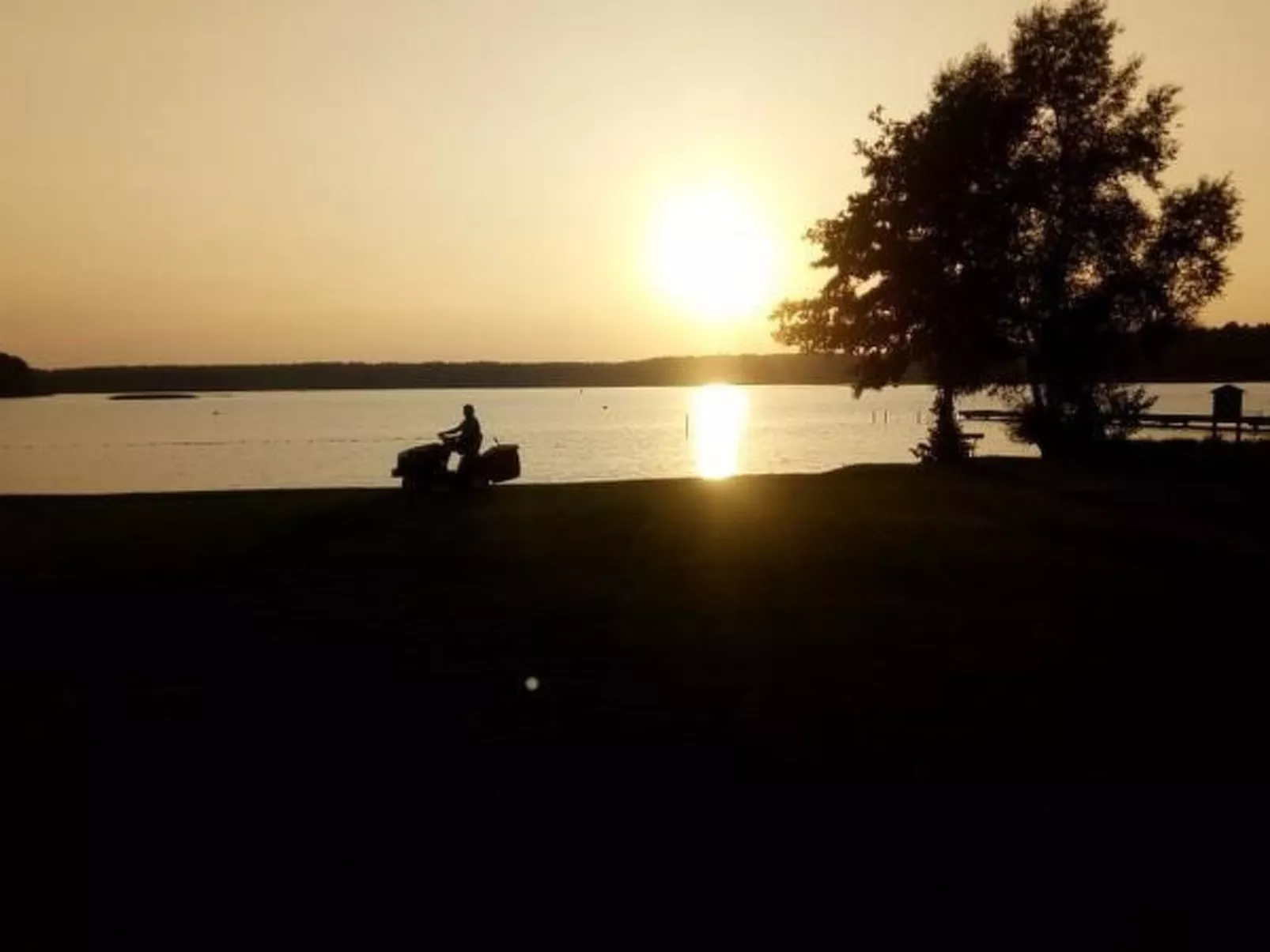 In Hohenlychen mit Grill, Loggia 4-Drinnen