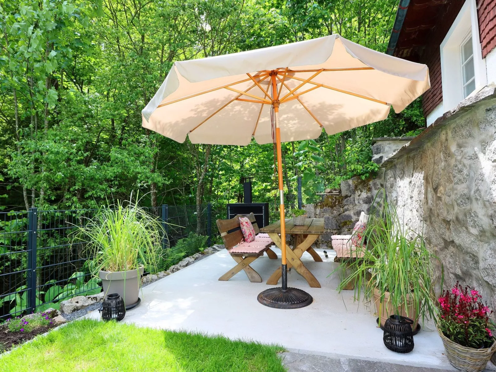 Schwarzwaldhaus St. Blasien, direkt am Bach-Outside