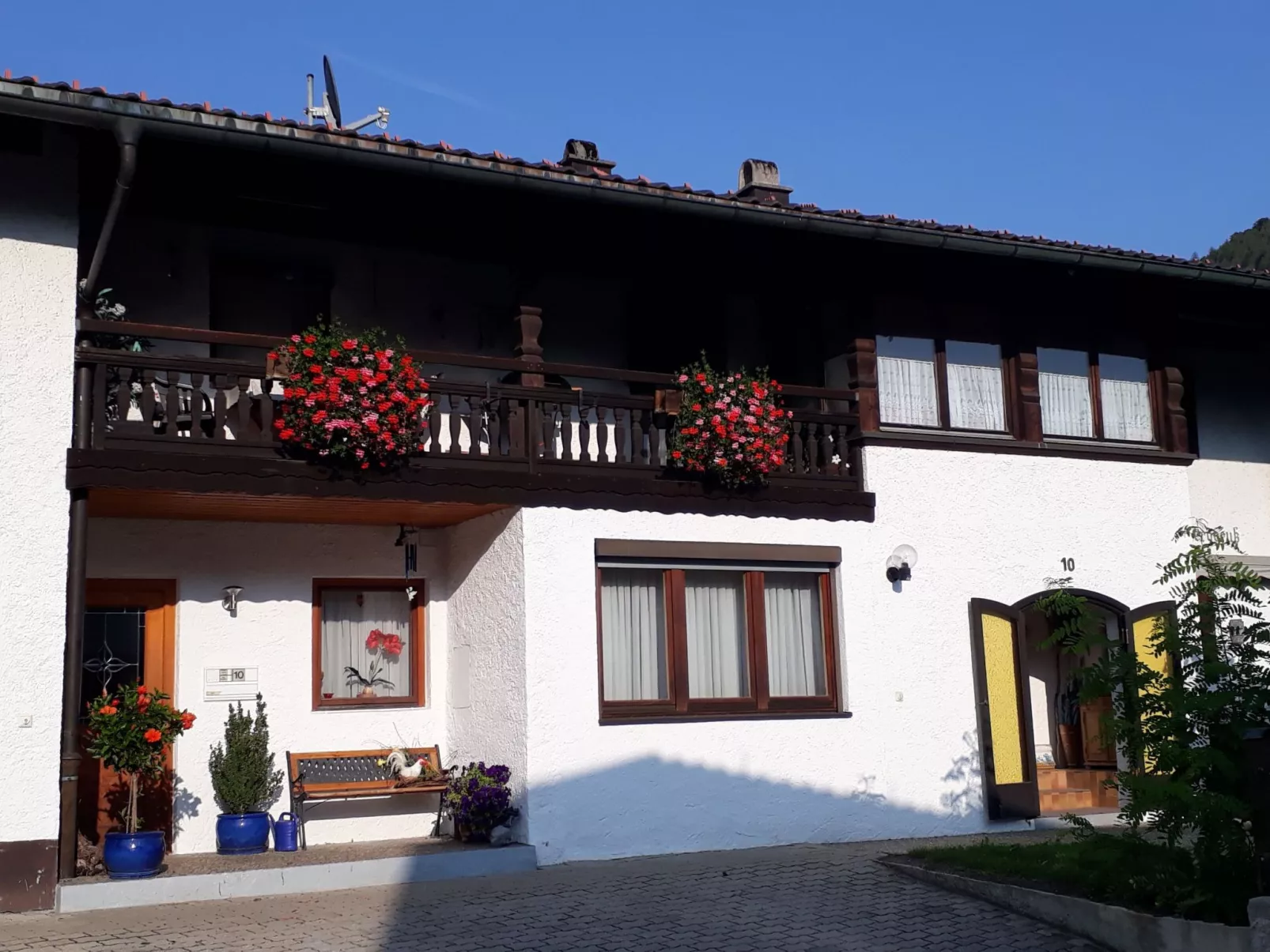 Haus BerggrußOG-Outside