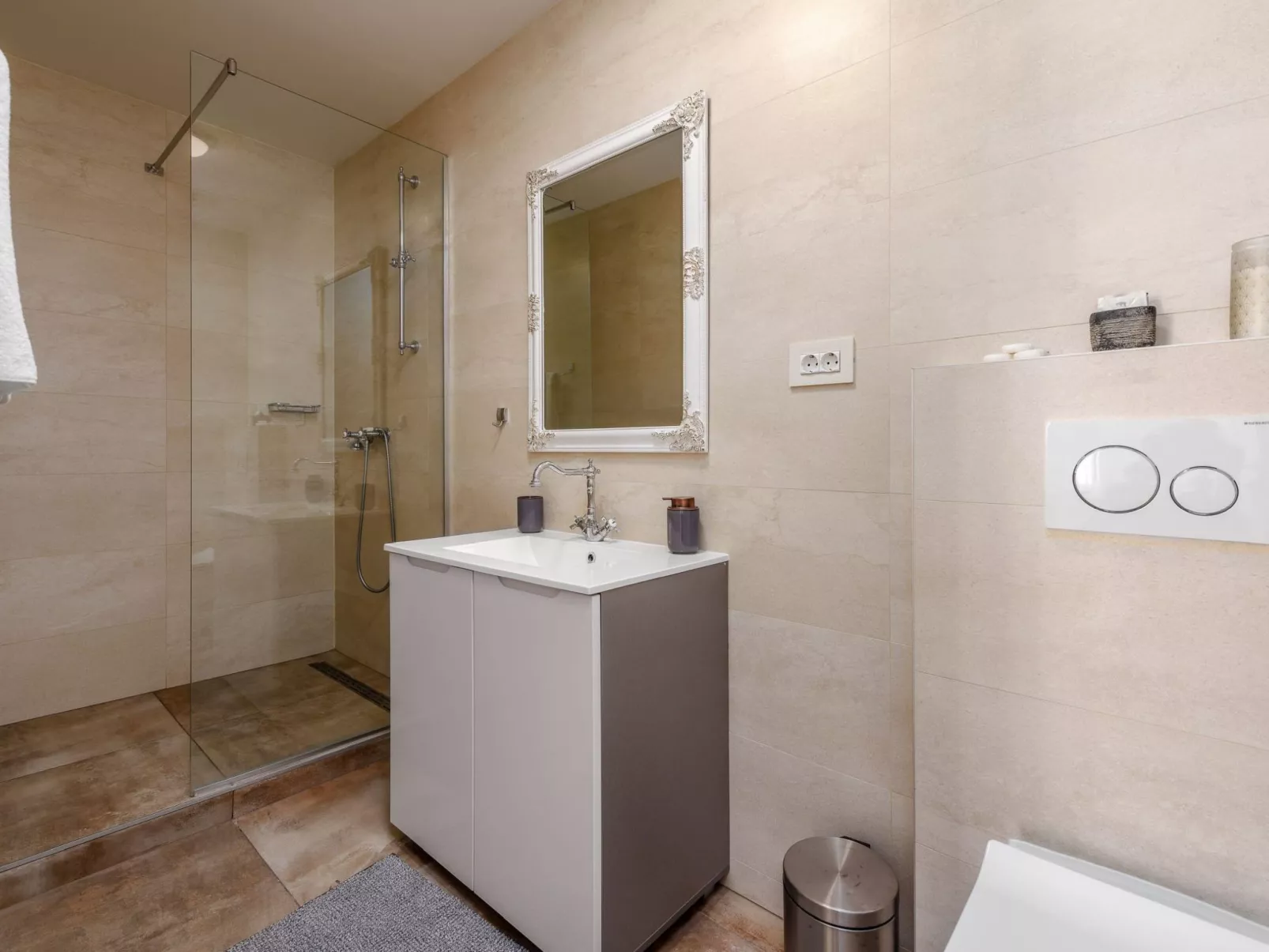 Villa Valtura-Drinnen