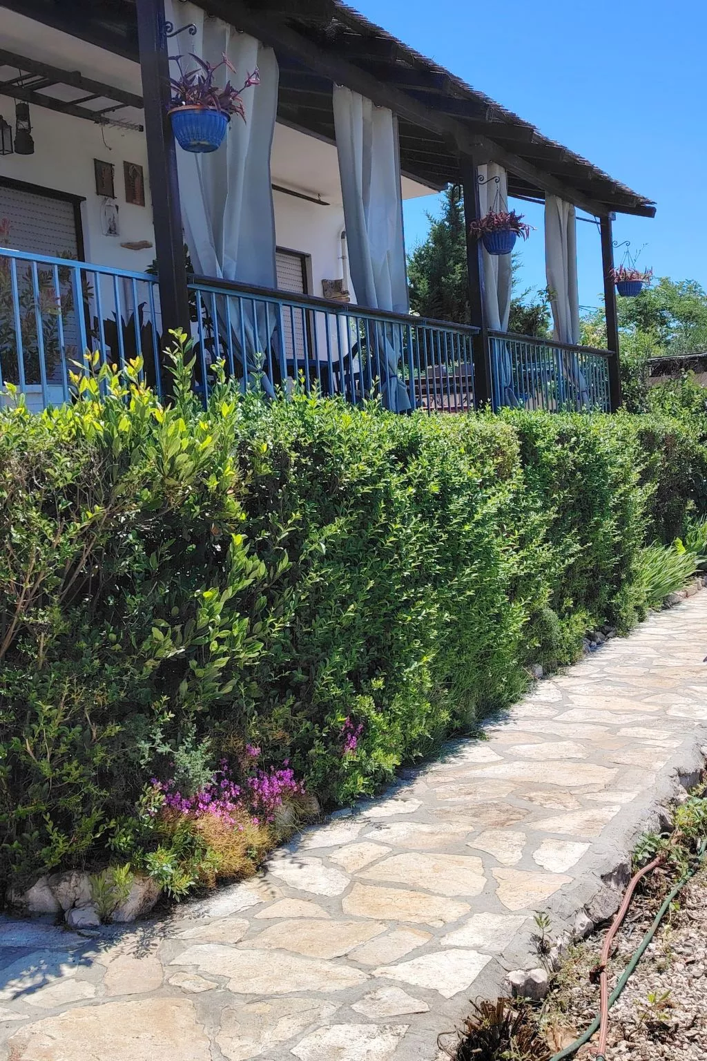 In Vir mit Terrasse und Garten-Drinnen