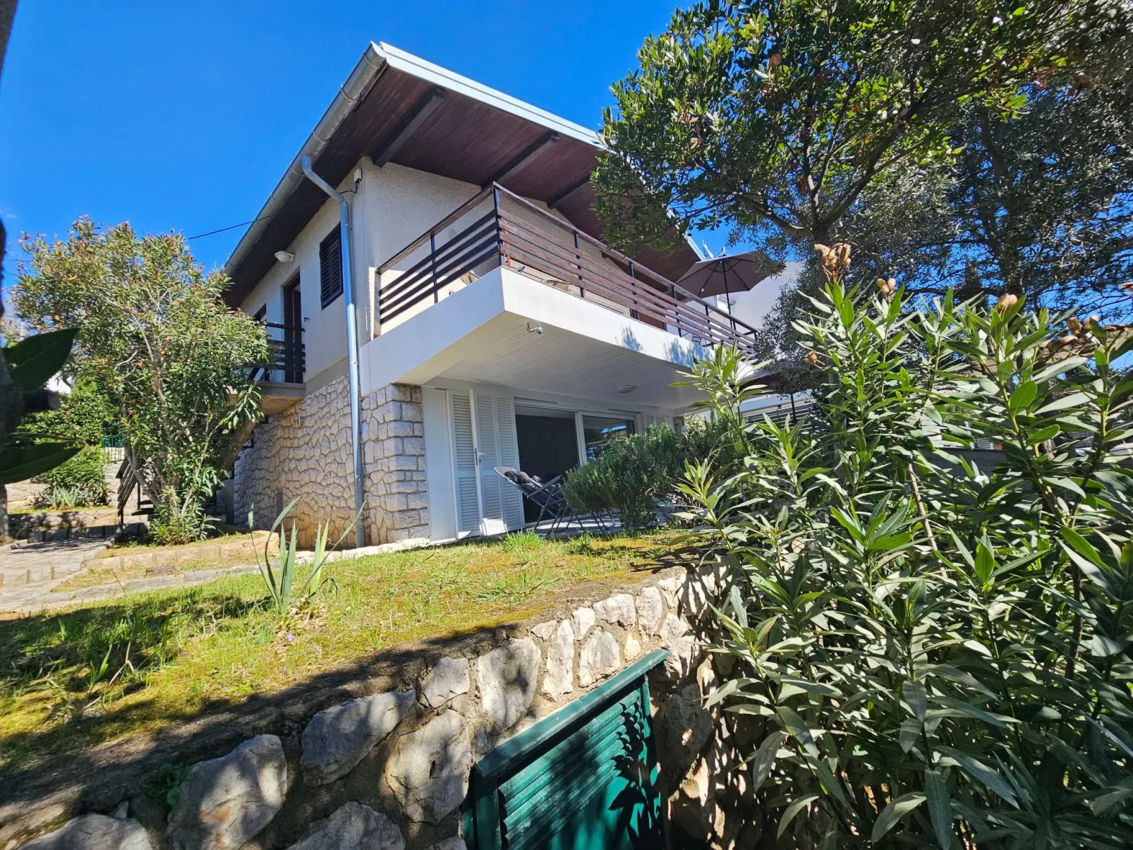 Villa Mediteranea direkt am Meer-Dehors