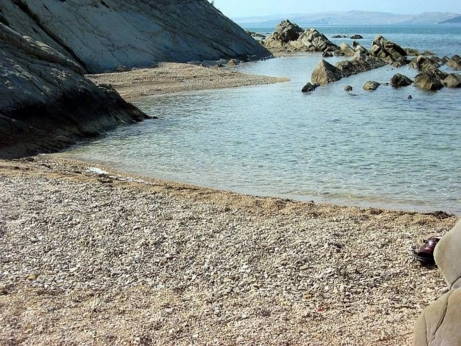 "Gubo2" mit Blick auf das Wasser-Draußen