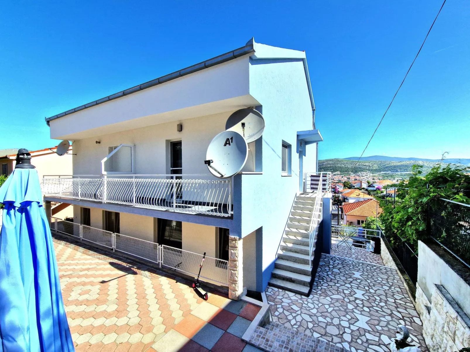 Nahe der Altstadt mit Meerblick-Dehors