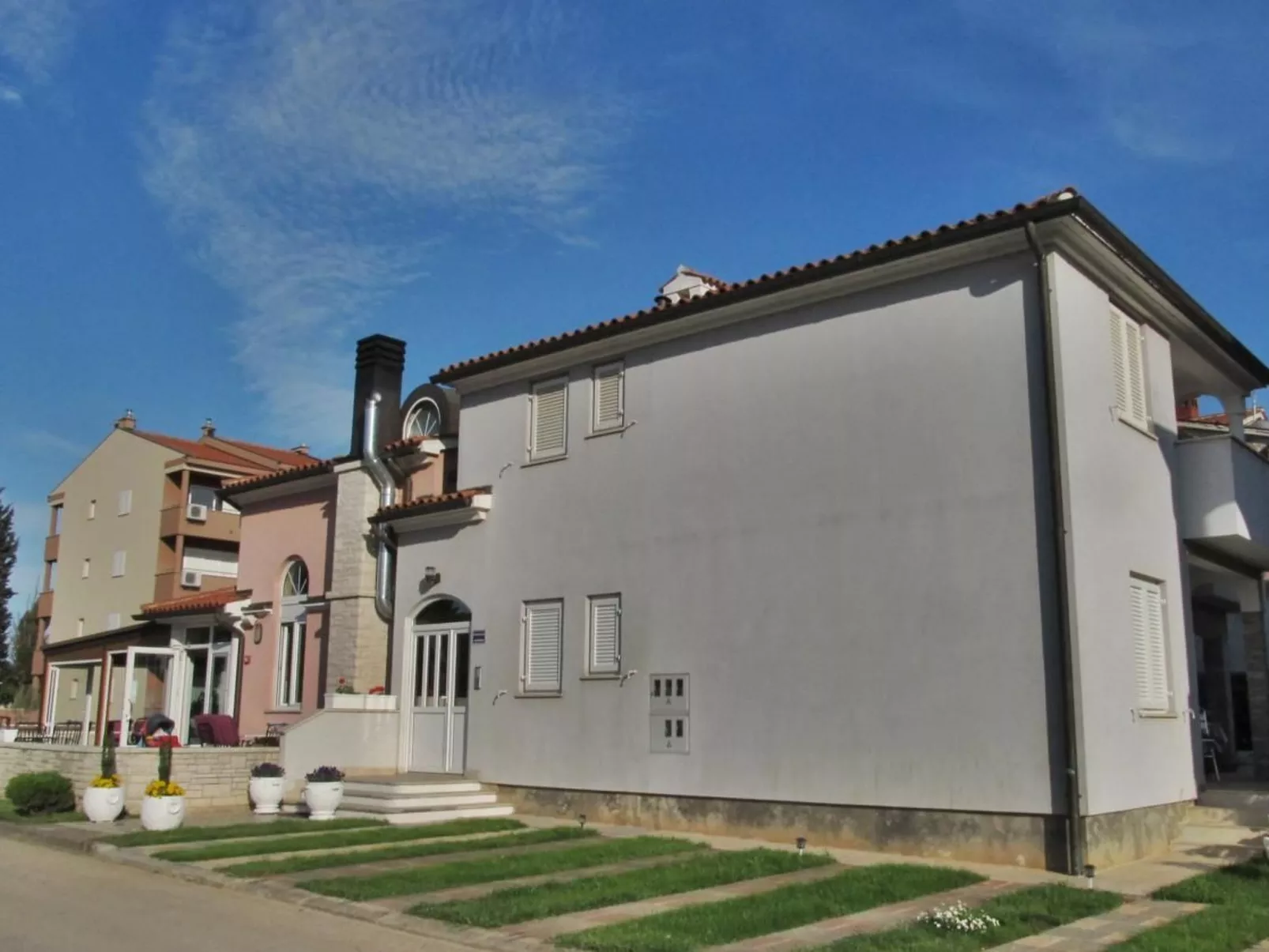 Wohnung "Pusteblume" mit Terrasse-Draußen