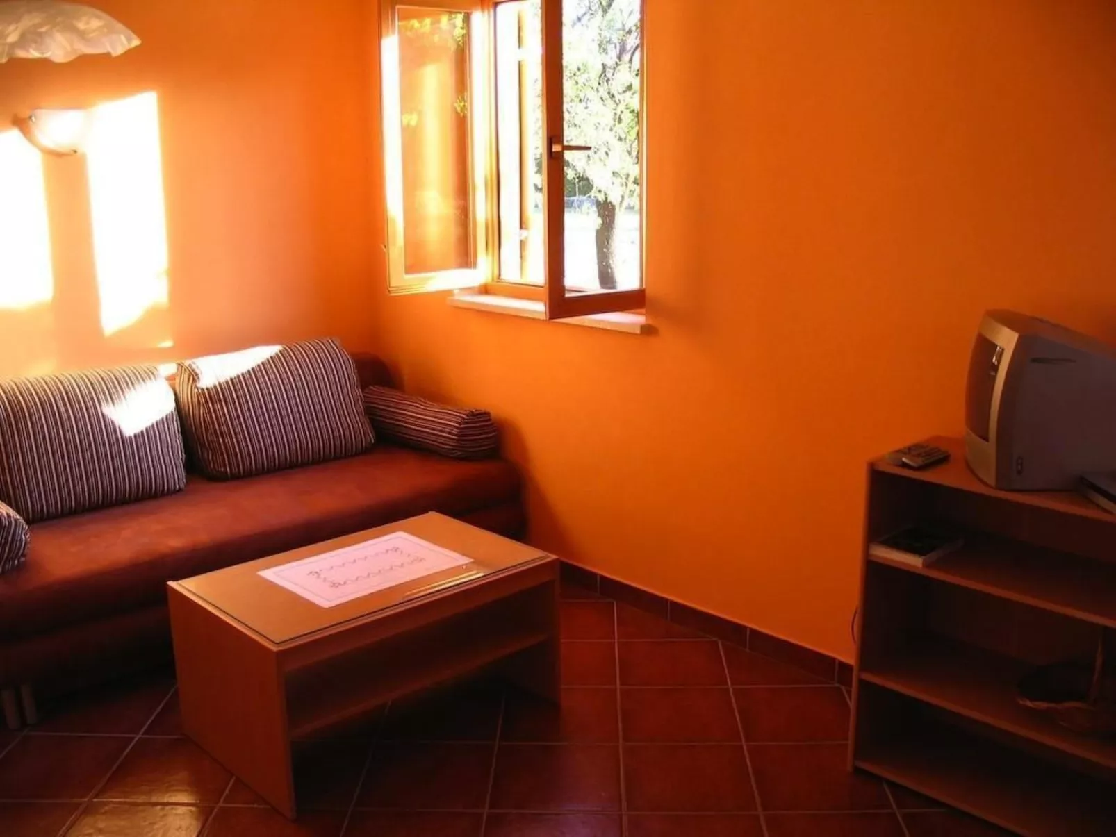 Charmantes Ferienhaus in Bartići mit Terrasse-Image-tags.info