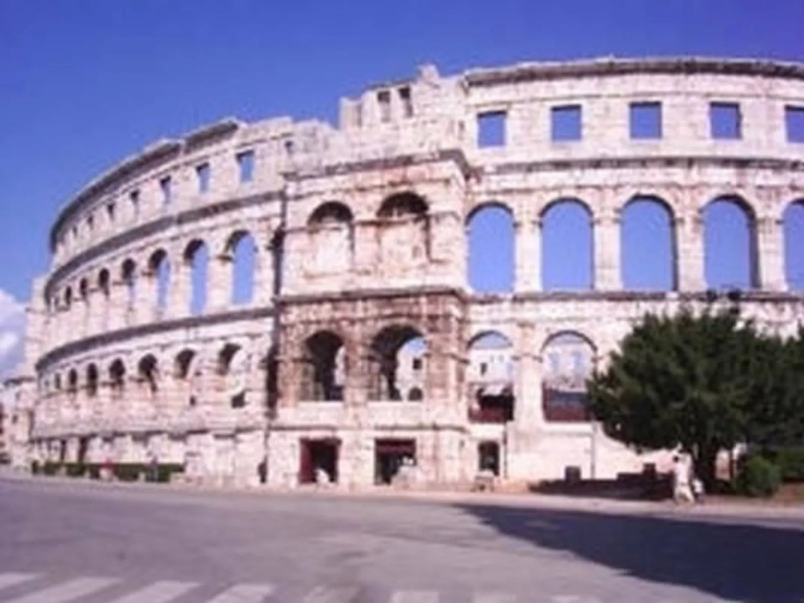 Modernes Appartement in Pula mit Grill und Garten-Dehors