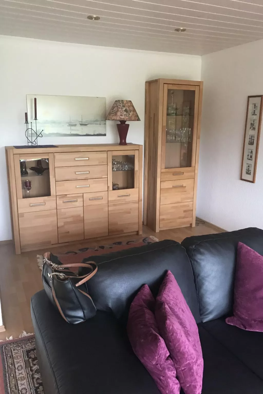 In Hage mit Garten, Terrasse und Grill-Dedans