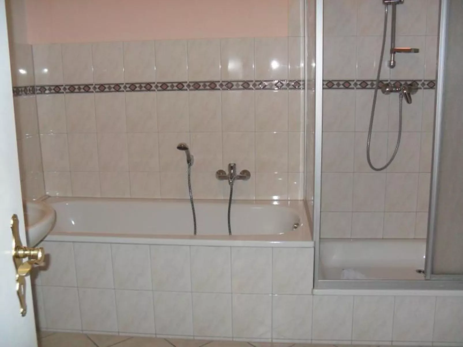 In Gründerzeitvilla in Strandnähe-Image-tags.info