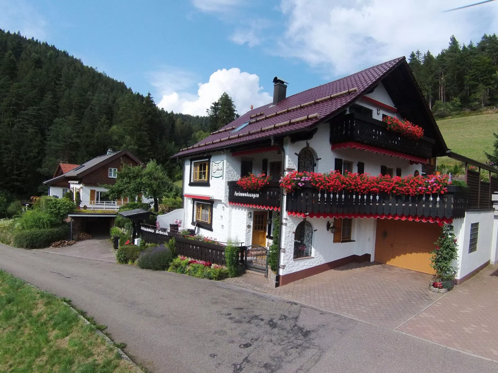 FeWo TALBLICK-Outside