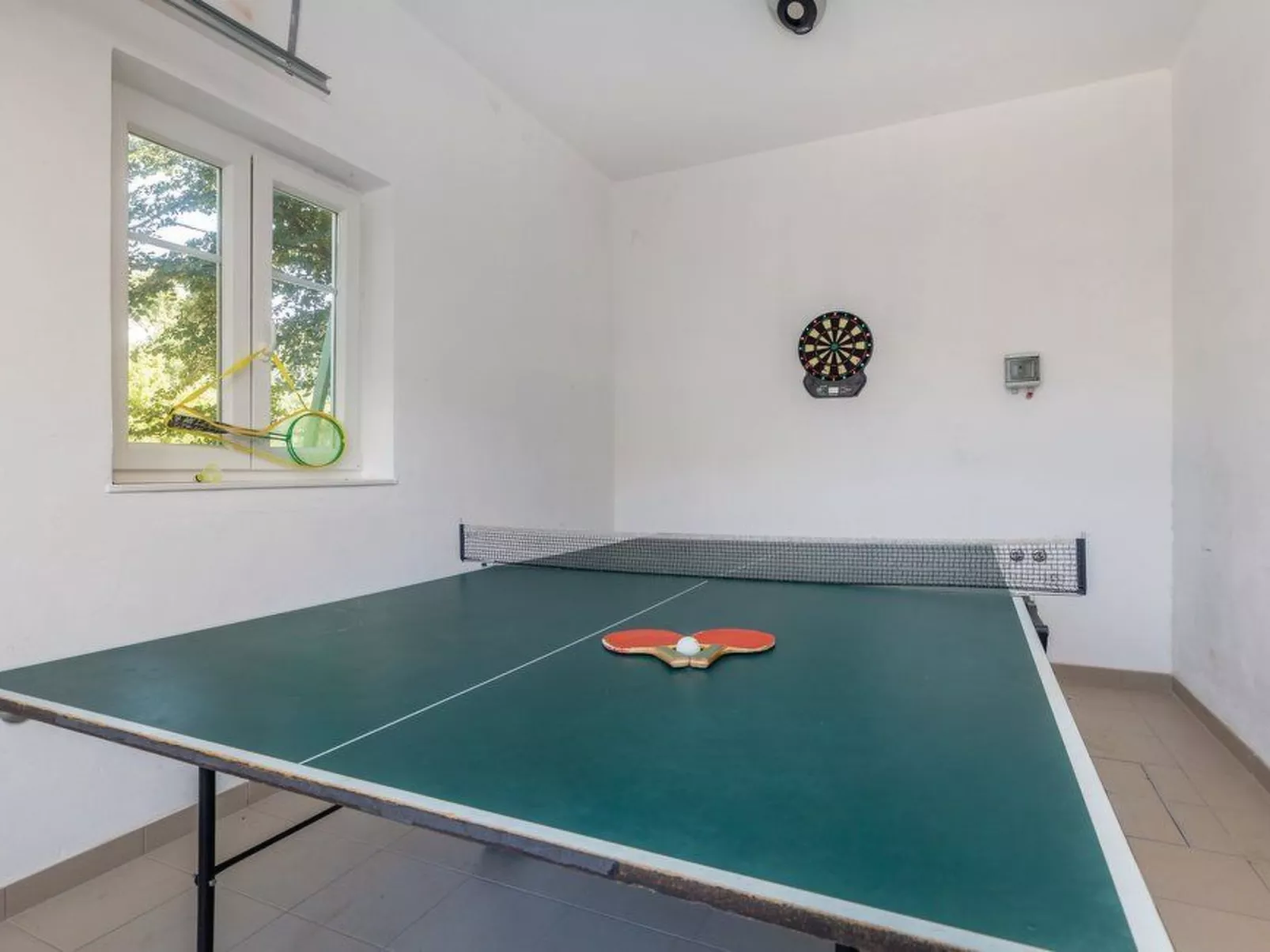 Geräumige, topmoderne Ferienvilla mit eigenem Pool-Inside