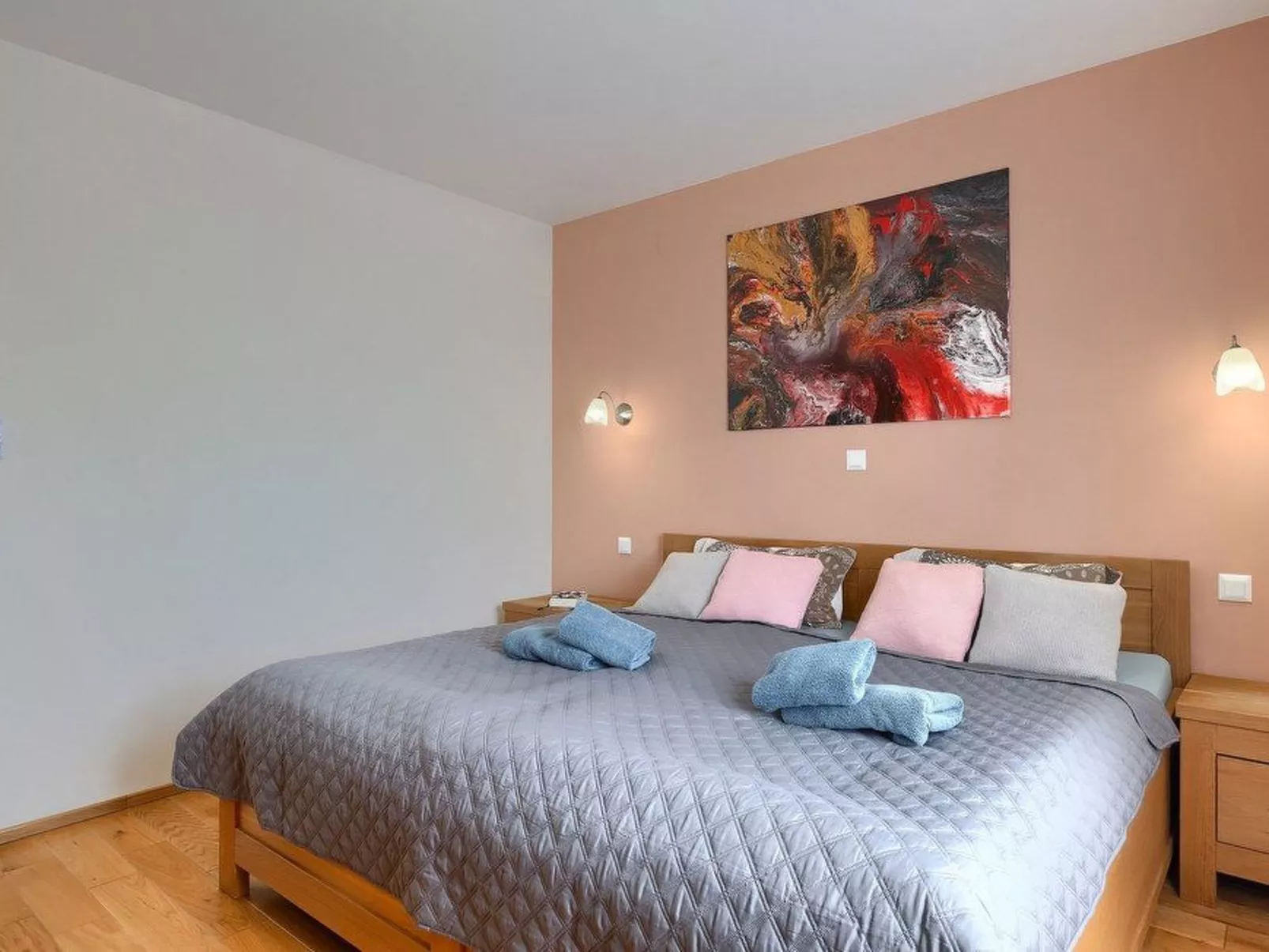 Villa Krase mit Pool-Drinnen