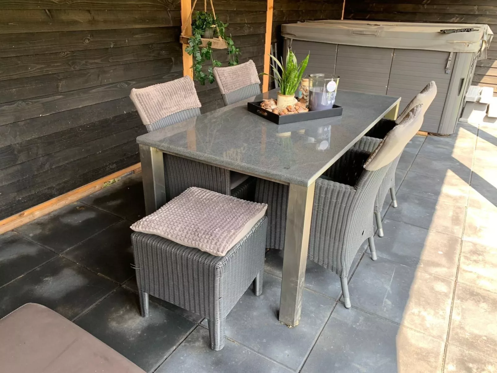 Mit Whirlpool-Outside