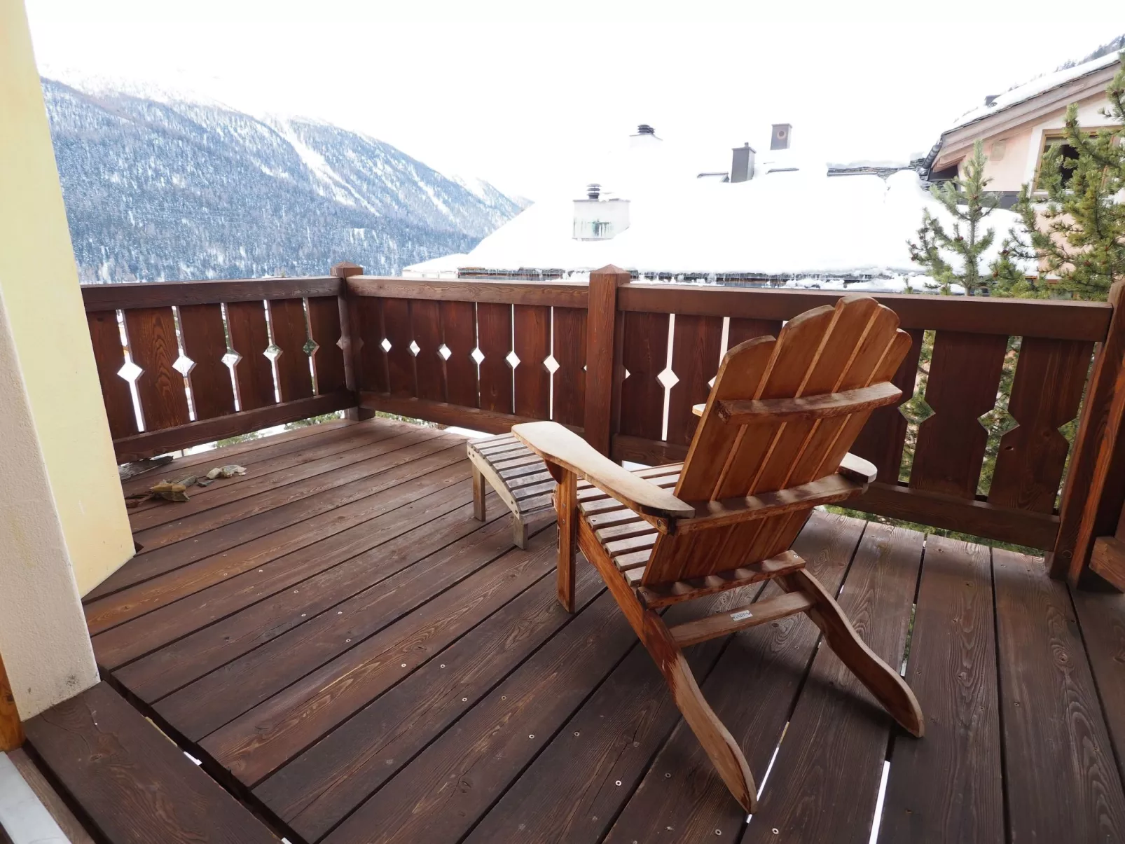 Chesa Aledeia A7-Draußen