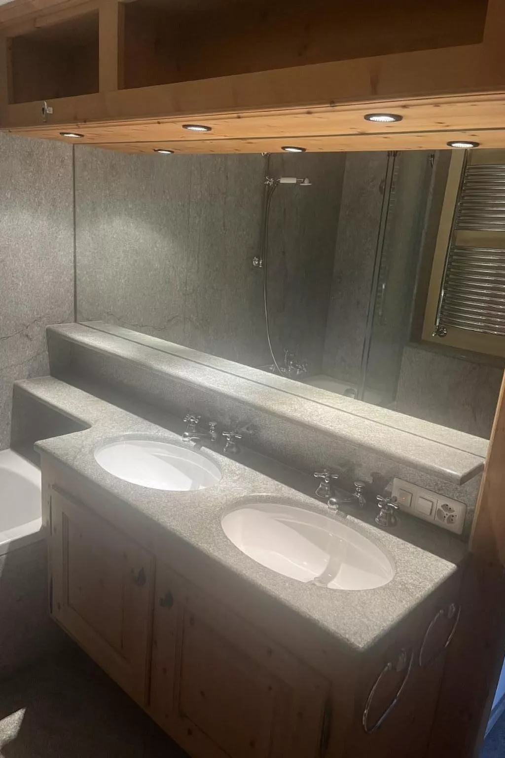 Chesa Arnica 2 - ÖV inklusive-Drinnen