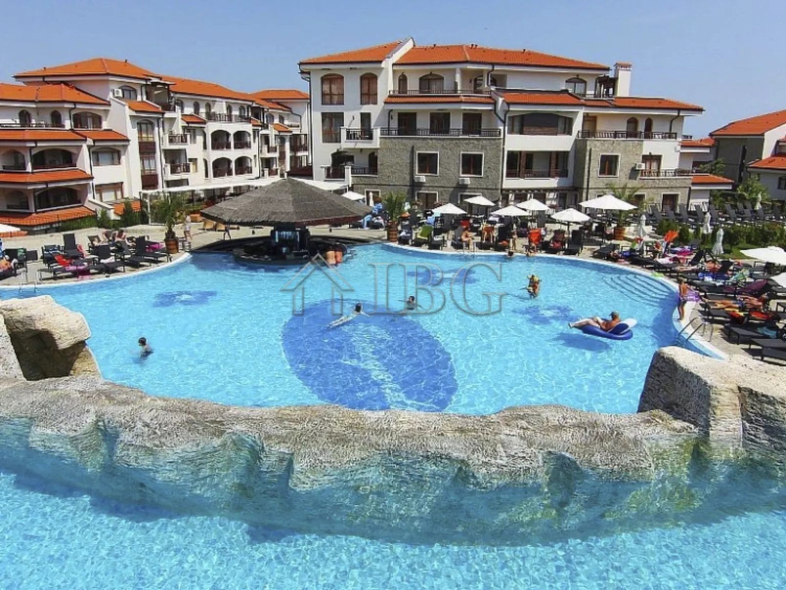 Lux Apartment - Draußen