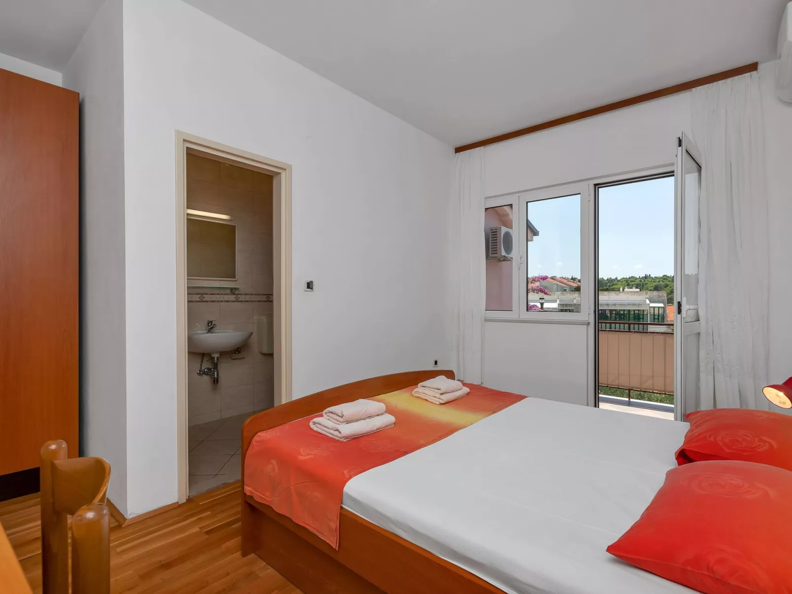 ★4Schlafzimmer★Freies Parken★GroßerBalkon★Apt Bugenvilija-Dedans