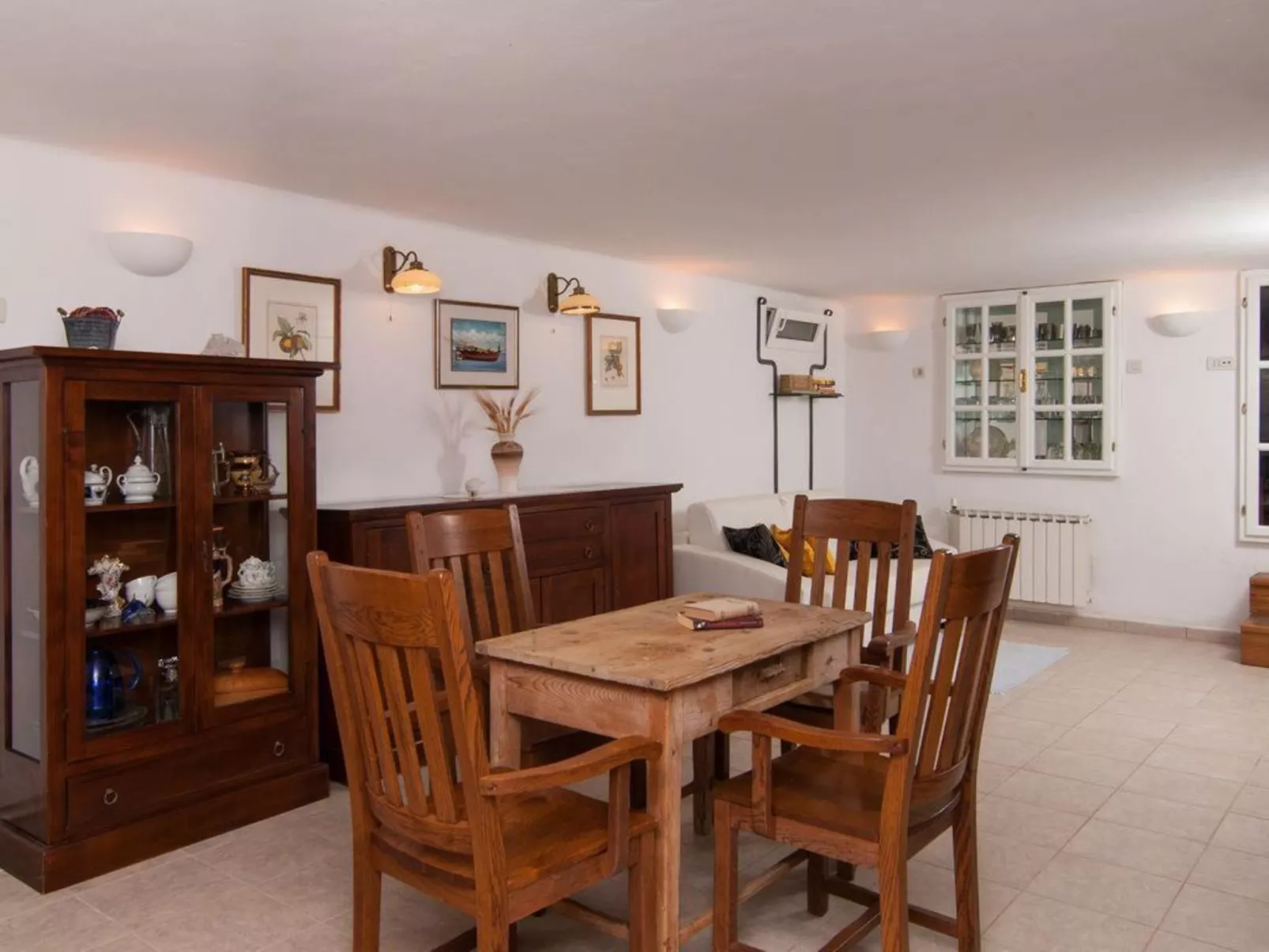 In Mirca mit Privatem Pool-Inside