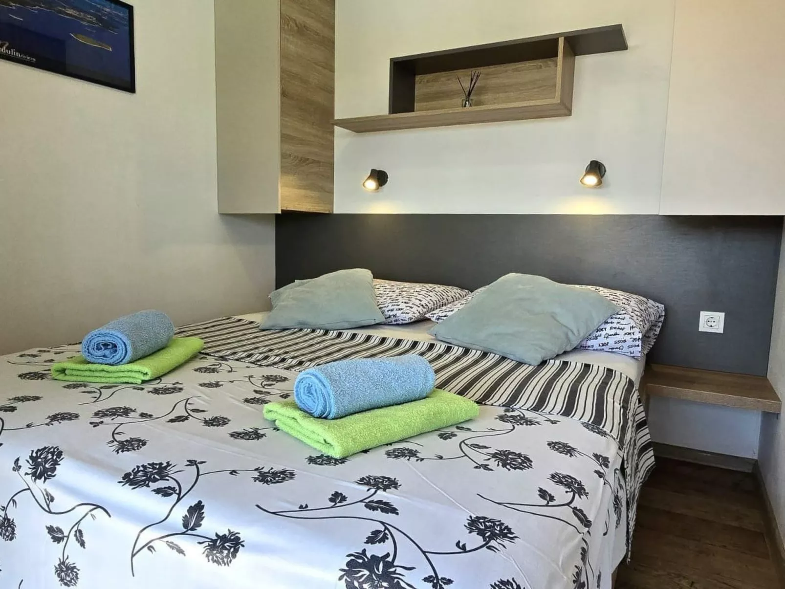 Beach House BET, romantisches Refugium im Olivenhain-Drinnen