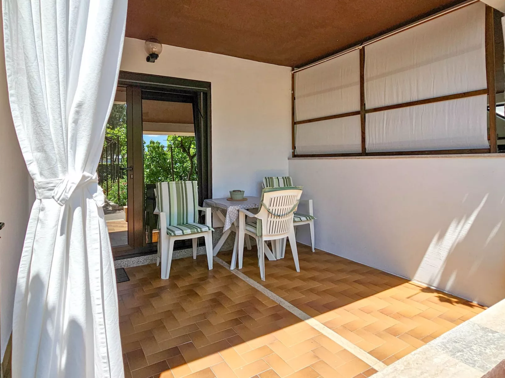 Für 3 Personen ca. 30 m&sup2; in Novigrad, Adriaküste Kroatien (Westküste von I-Inside