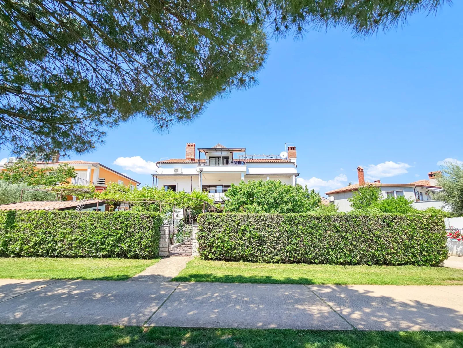 Für 4 Personen ca. 45 m&sup2; in Novigrad, Adriaküste Kroatien (Westküste von I-Outside