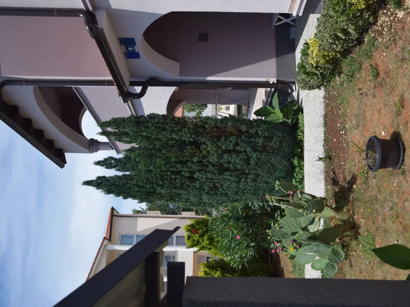 Haus Vukalovic-Outside