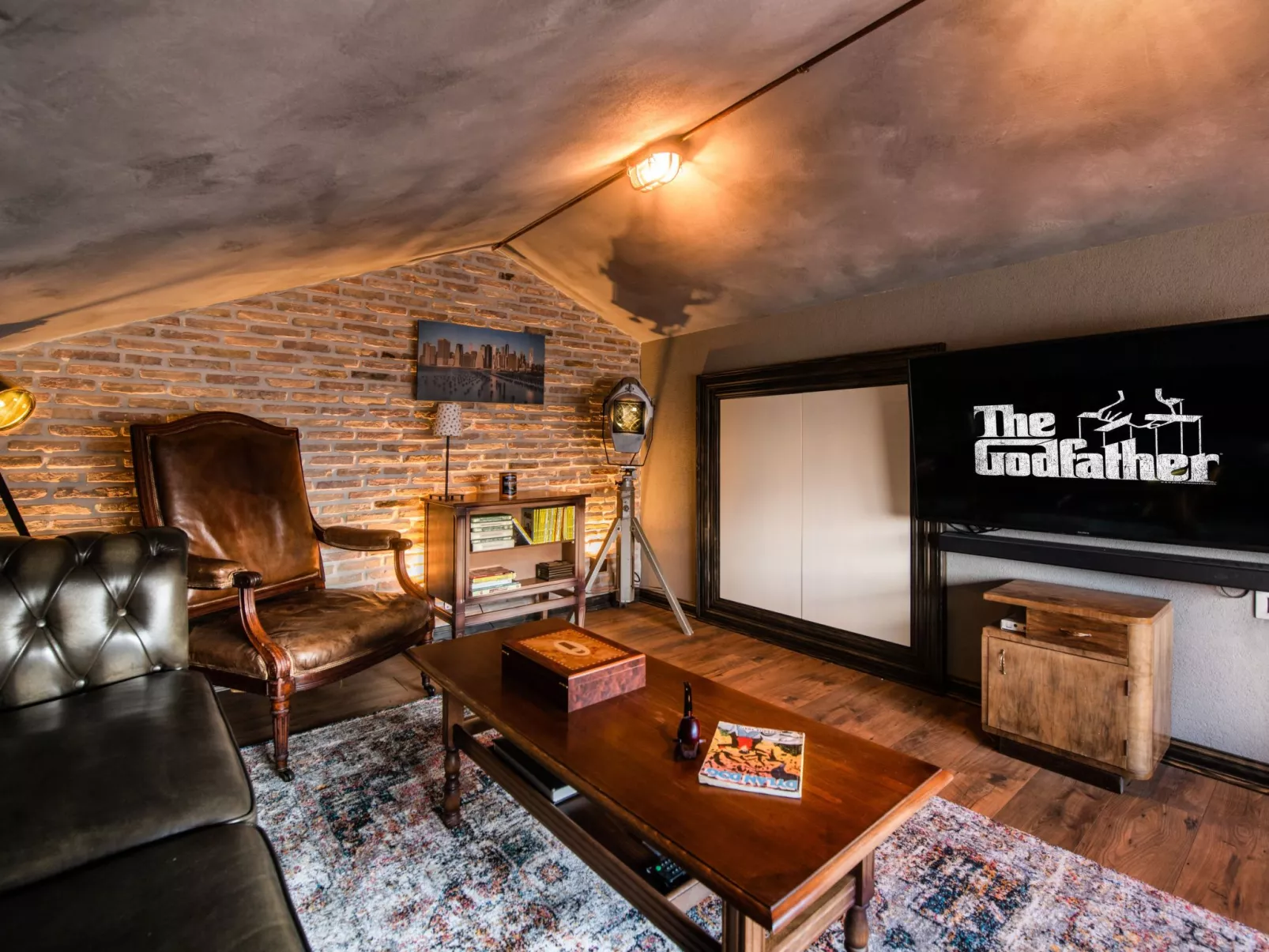 Rustic cozy house Pupy mit private pool und kino-Drinnen