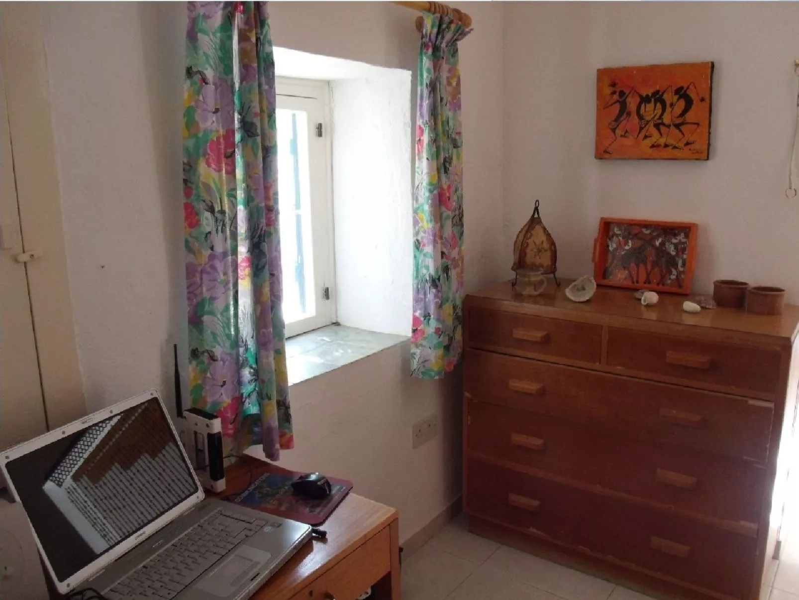 "Iptamena" mit Blick auf das Wasser-Inside