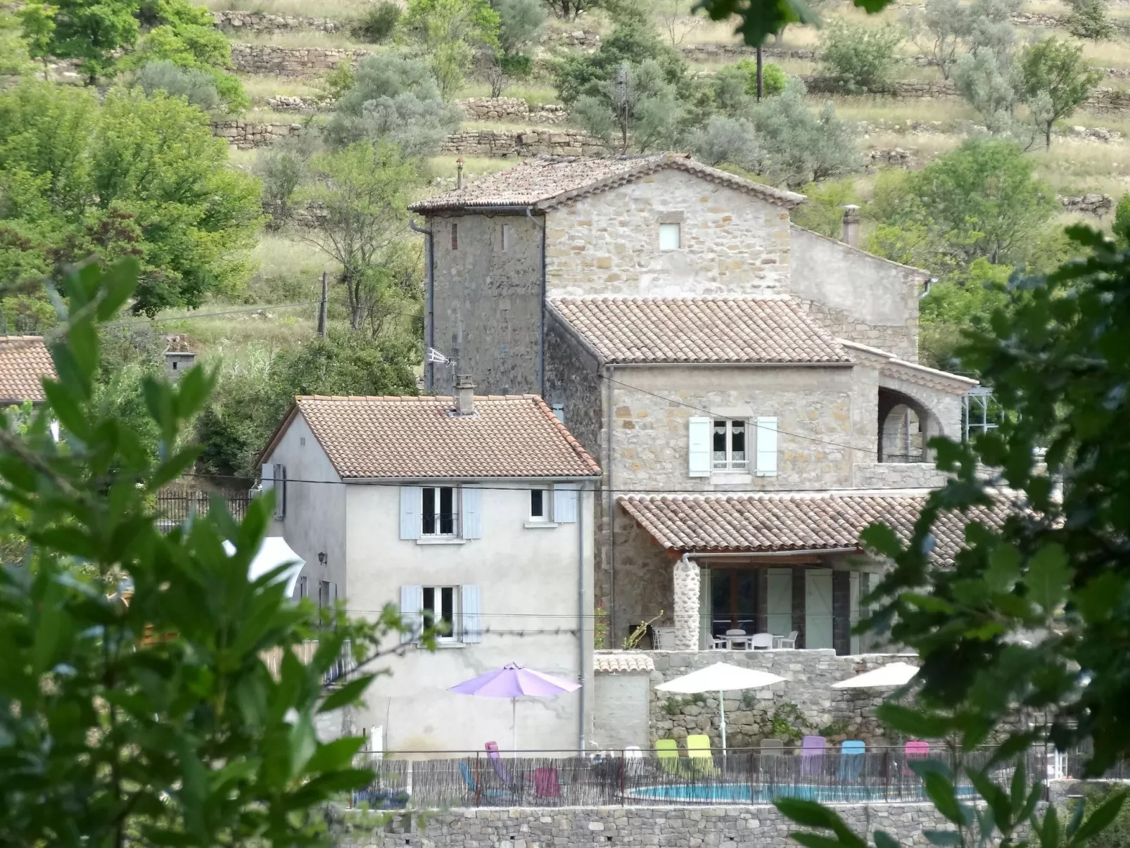 "La Source" mit Pool-Draußen