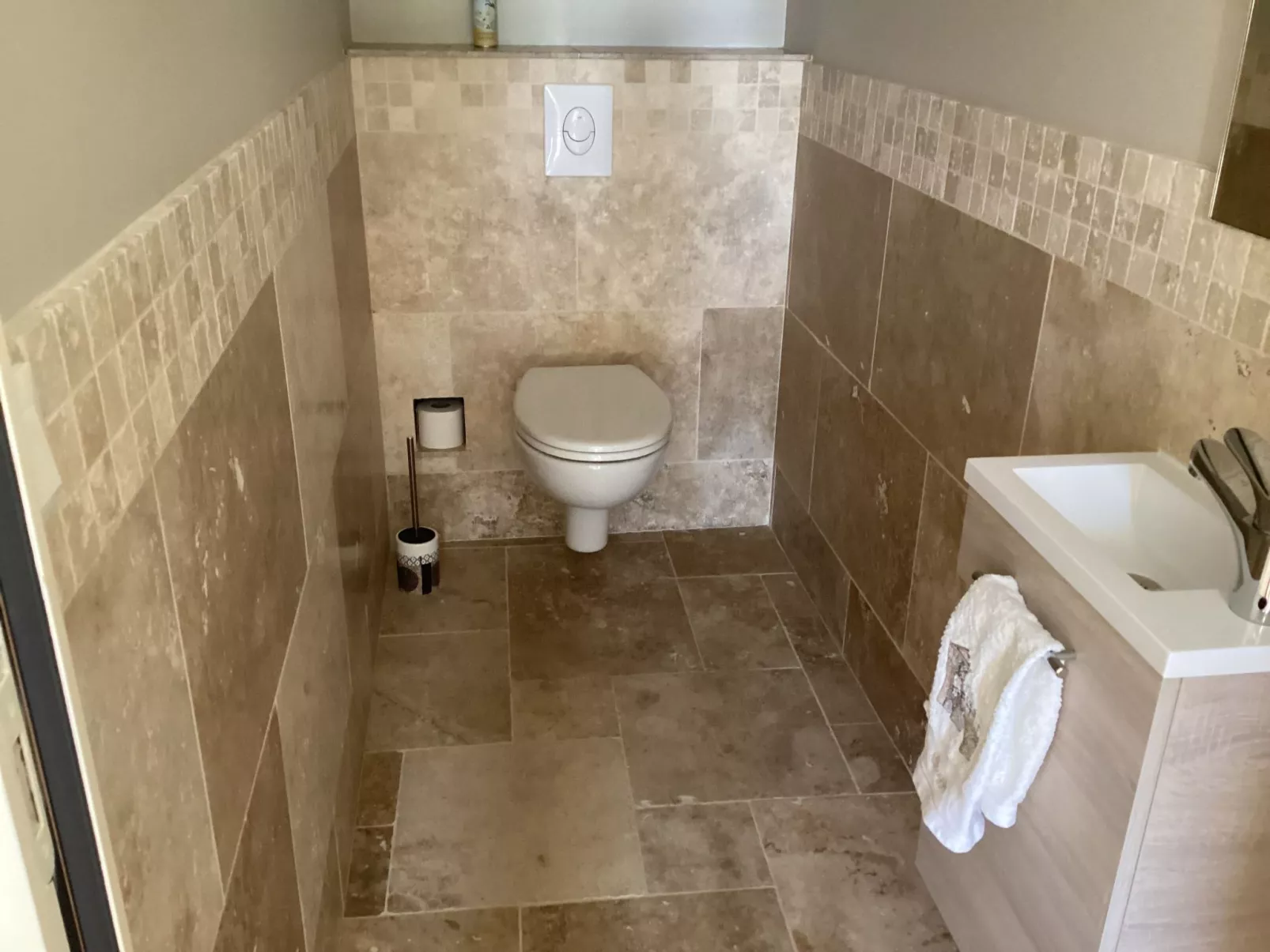 Haus von Leontine - Inside