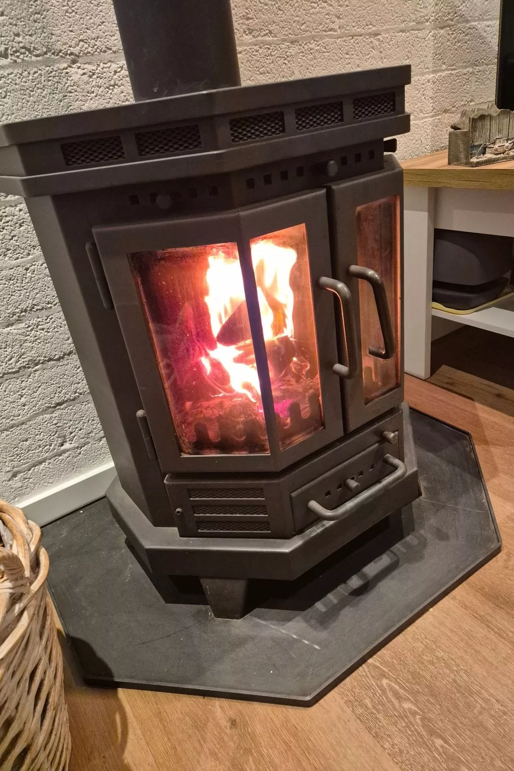 In Den Burg mit Möblierter Terrasse-Drinnen