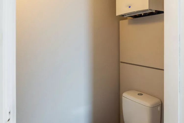 Goethe 0202 7-Bathroom