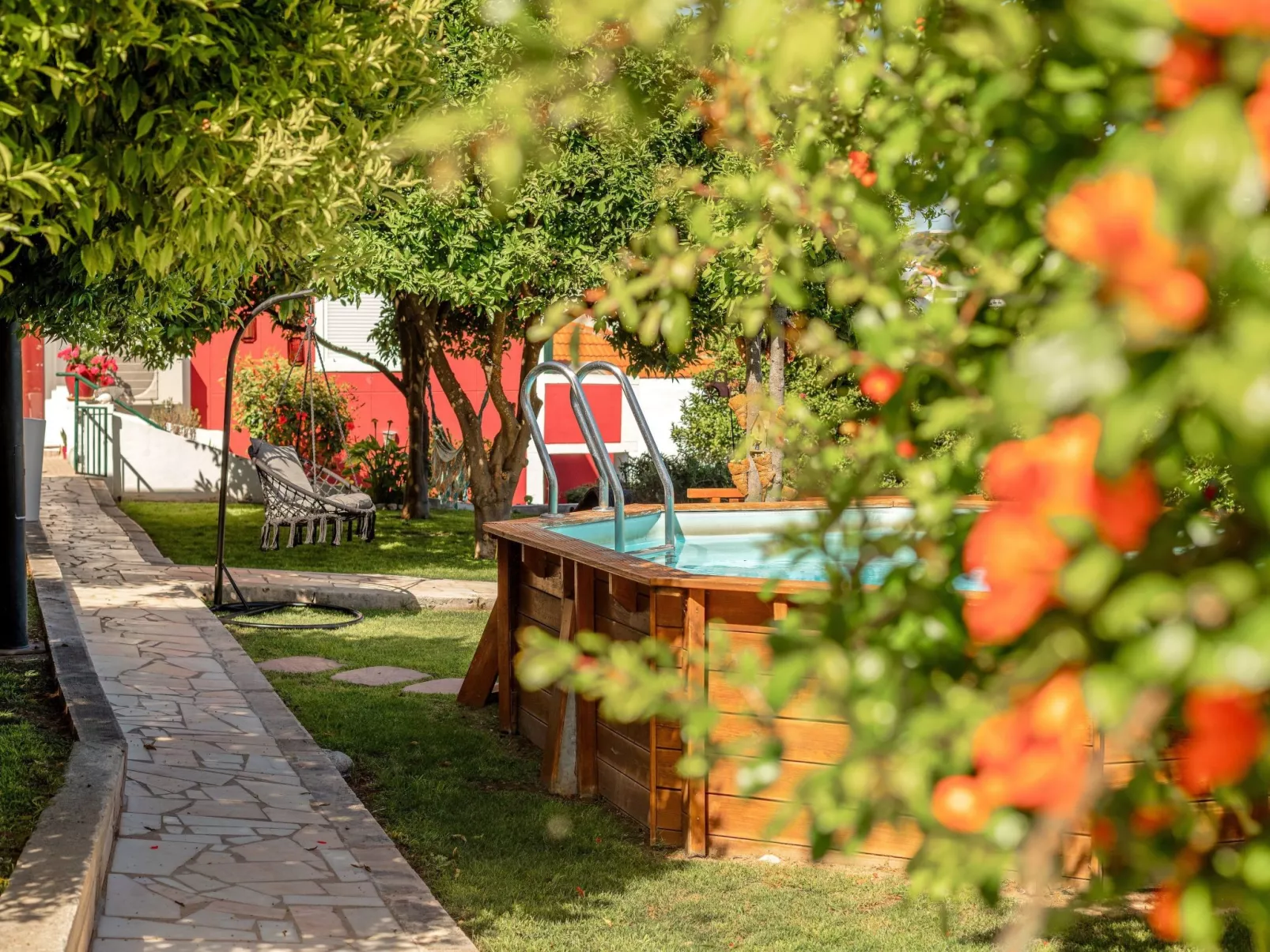 In Algés mit Kleinem gemeinsamem Pool - Draußen