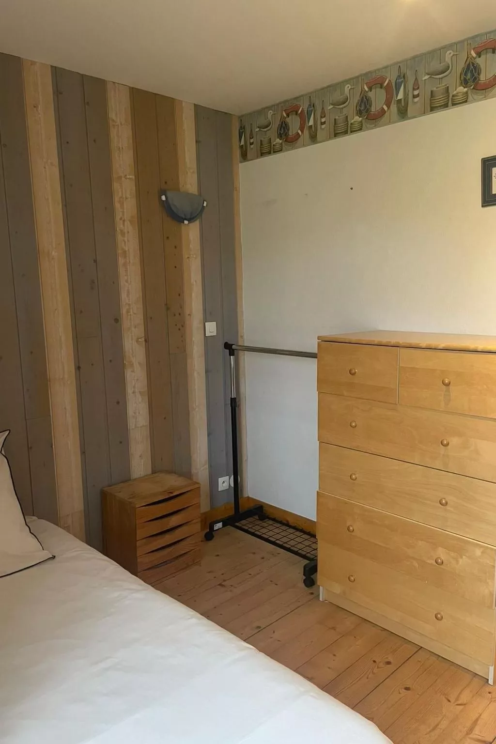 Stadthaus mit eigenem Garten und Grill-Drinnen