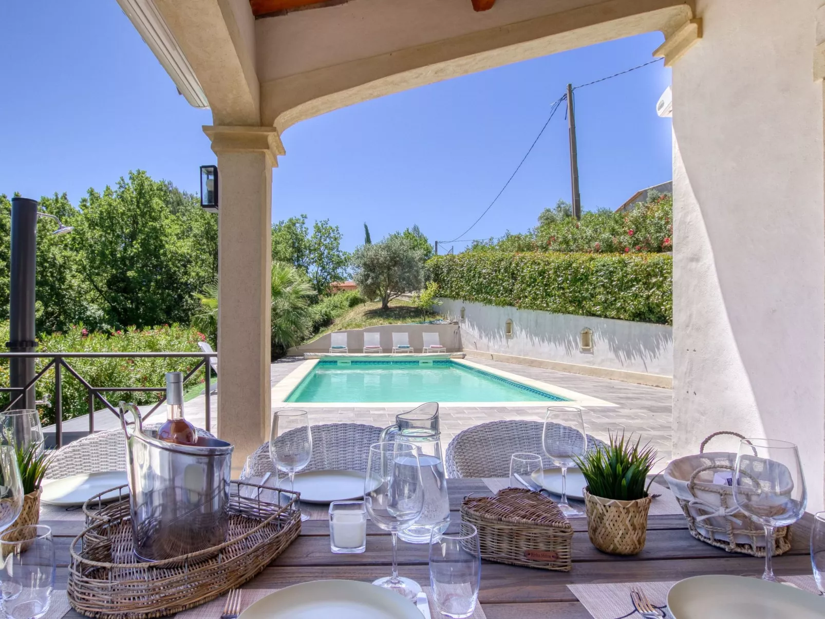 Villa St. Julian-Dehors