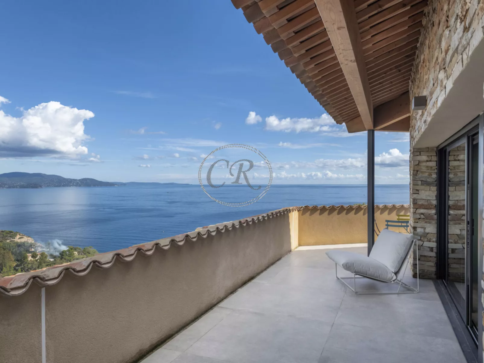 Außergewöhnliche Villa am Cap Bénat-Outside