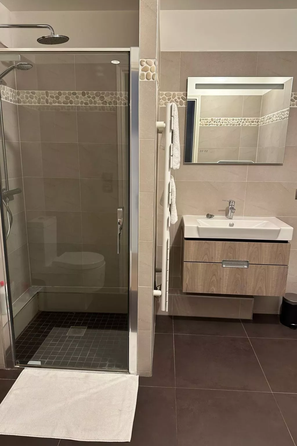 Wohnung "Paris 17" mit Balkon-Drinnen