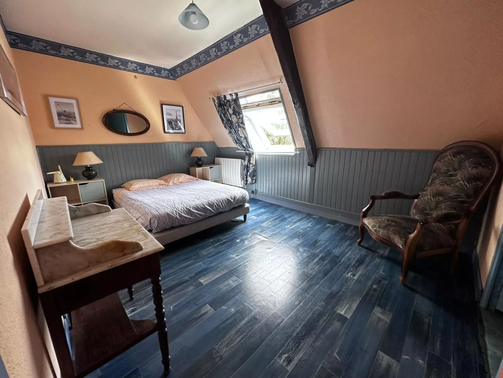 Longère mit Pool-Drinnen